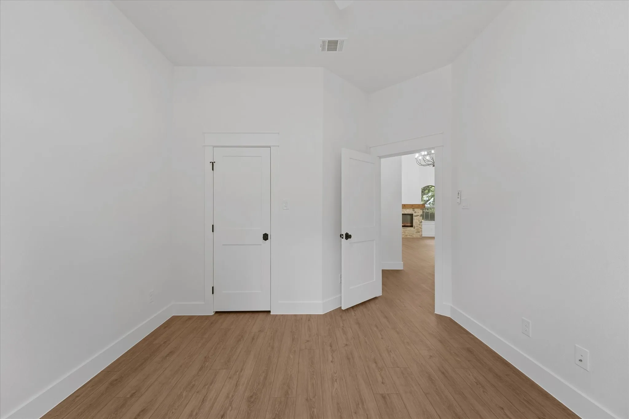 Single Family Residence For Sale in Tarrant County , 605 N Stewart Street, Azle, Texas 76020, 4 Bedroom, 2 Bathroom, 2 Garage spaces, 1,863 Sqft, built in 2026, mls#21337976, Real Estate Agent in Azle, Homes For Sale in Tarrant county, Homes For Sale in Azle, Realtor in Azle Texas, Real Estate Brokerage Independent Realty Texas, Luminita Cordes Realtor