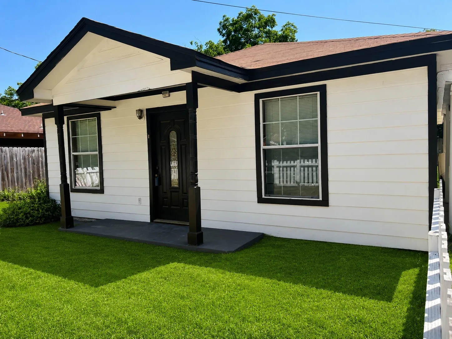 Single Family Residence For Sale in Johnson County , 312 N Wood Street, Cleburne, Texas 76033, 4 Bedroom, 2 Bathroom, Garage spaces, 1,300 Sqft, built in 1992, mls#21337981, Real Estate Agent in Cleburne, Homes For Sale in Johnson county, Homes For Sale in Cleburne, Realtor in Cleburne Texas, Real Estate Brokerage Independent Realty Texas, Luminita Cordes Realtor