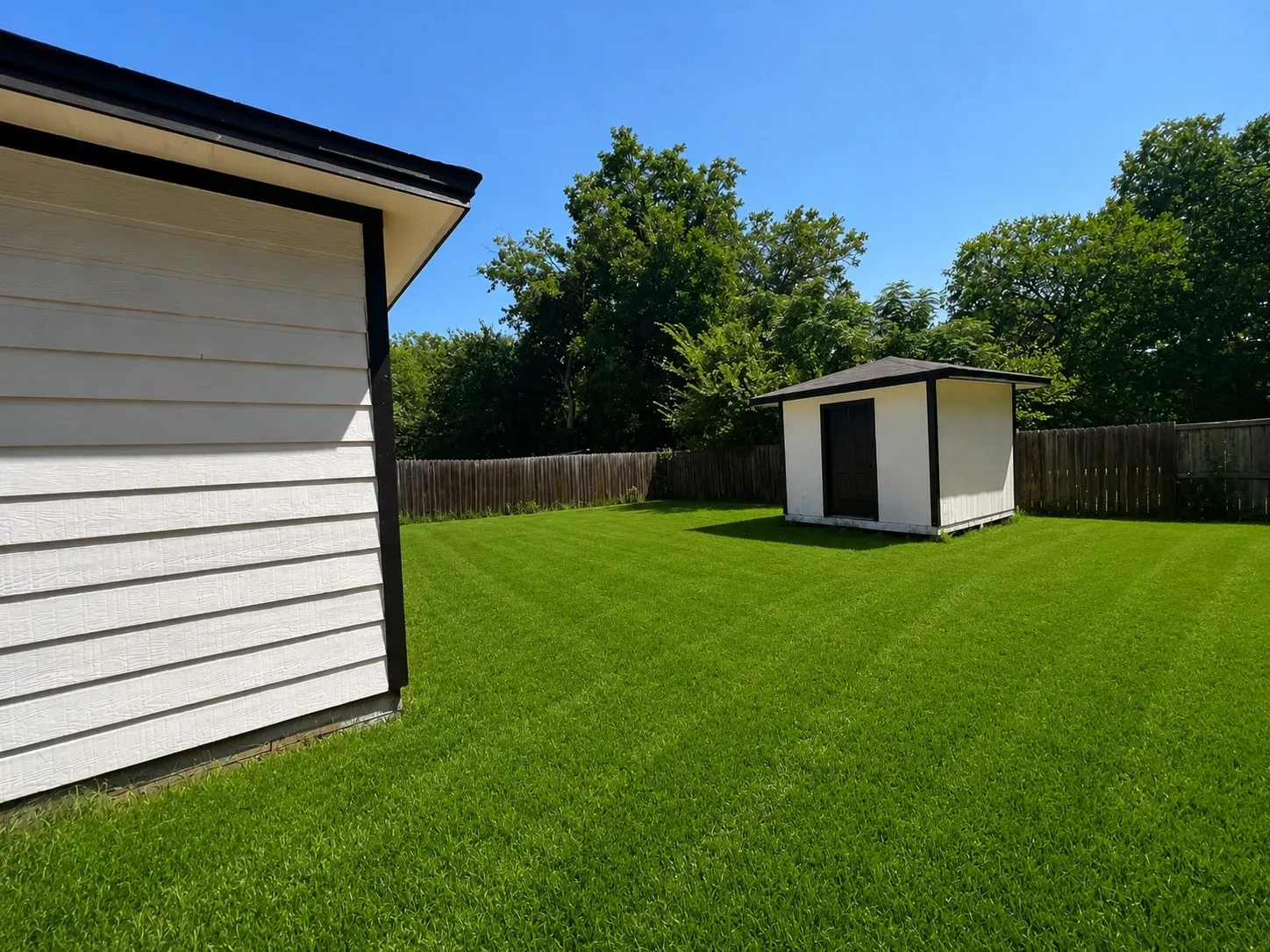 Single Family Residence For Sale in Johnson County , 312 N Wood Street, Cleburne, Texas 76033, 4 Bedroom, 2 Bathroom, Garage spaces, 1,300 Sqft, built in 1992, mls#21337981, Real Estate Agent in Cleburne, Homes For Sale in Johnson county, Homes For Sale in Cleburne, Realtor in Cleburne Texas, Real Estate Brokerage Independent Realty Texas, Luminita Cordes Realtor