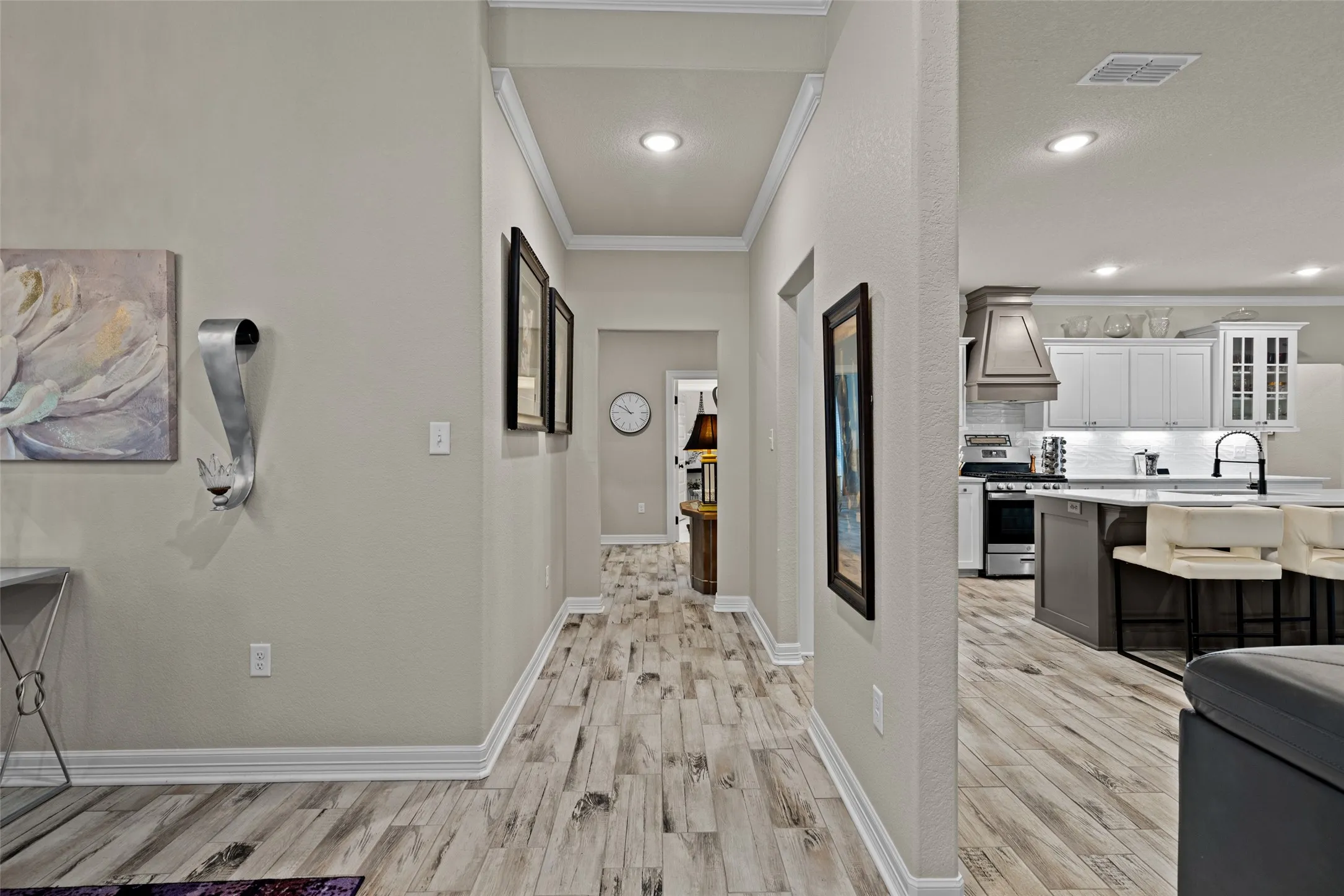 Single Family Residence For Sale in Panola County , 168 Stonegate, Carthage, Texas 75633, 4 Bedroom, 4 Bathroom, 2 Garage spaces, 2,712 Sqft, built in 2022, mls#21337961, Real Estate Agent in Carthage, Homes For Sale in Panola county, Homes For Sale in Carthage, Realtor in Carthage Texas, Real Estate Brokerage Independent Realty Texas, Luminita Cordes Realtor