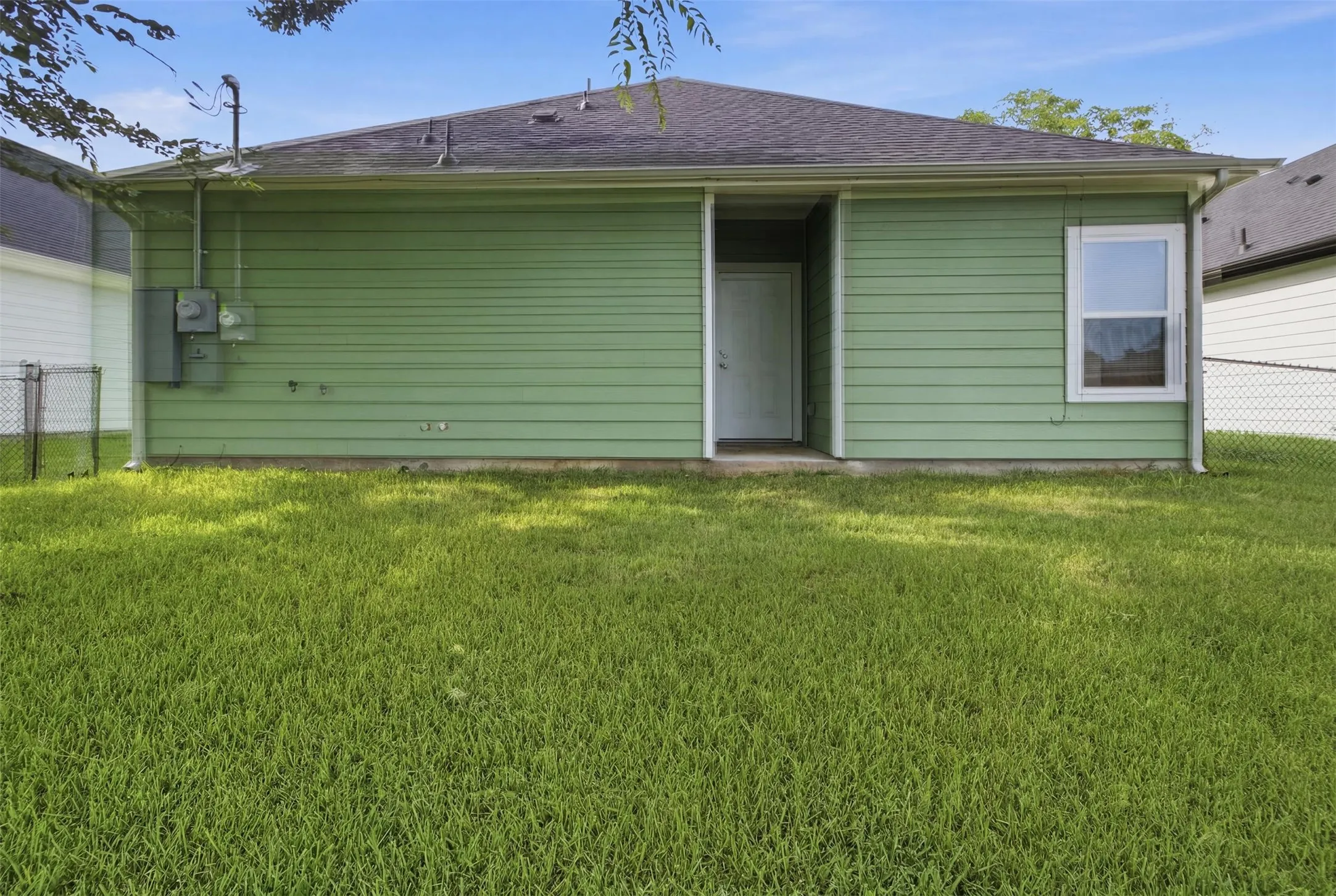 Single Family Residence For Sale in Henderson County , 111 Newton Lane, Gun Barrel City, Texas 75156, 3 Bedroom, 2 Bathroom, 1 Garage spaces, 1,300 Sqft, built in 2024, mls#21337959, Real Estate Agent in Gun Barrel City, Homes For Sale in Henderson county, Homes For Sale in Gun Barrel City, Realtor in Gun Barrel City Texas, Real Estate Brokerage Independent Realty Texas, Luminita Cordes Realtor