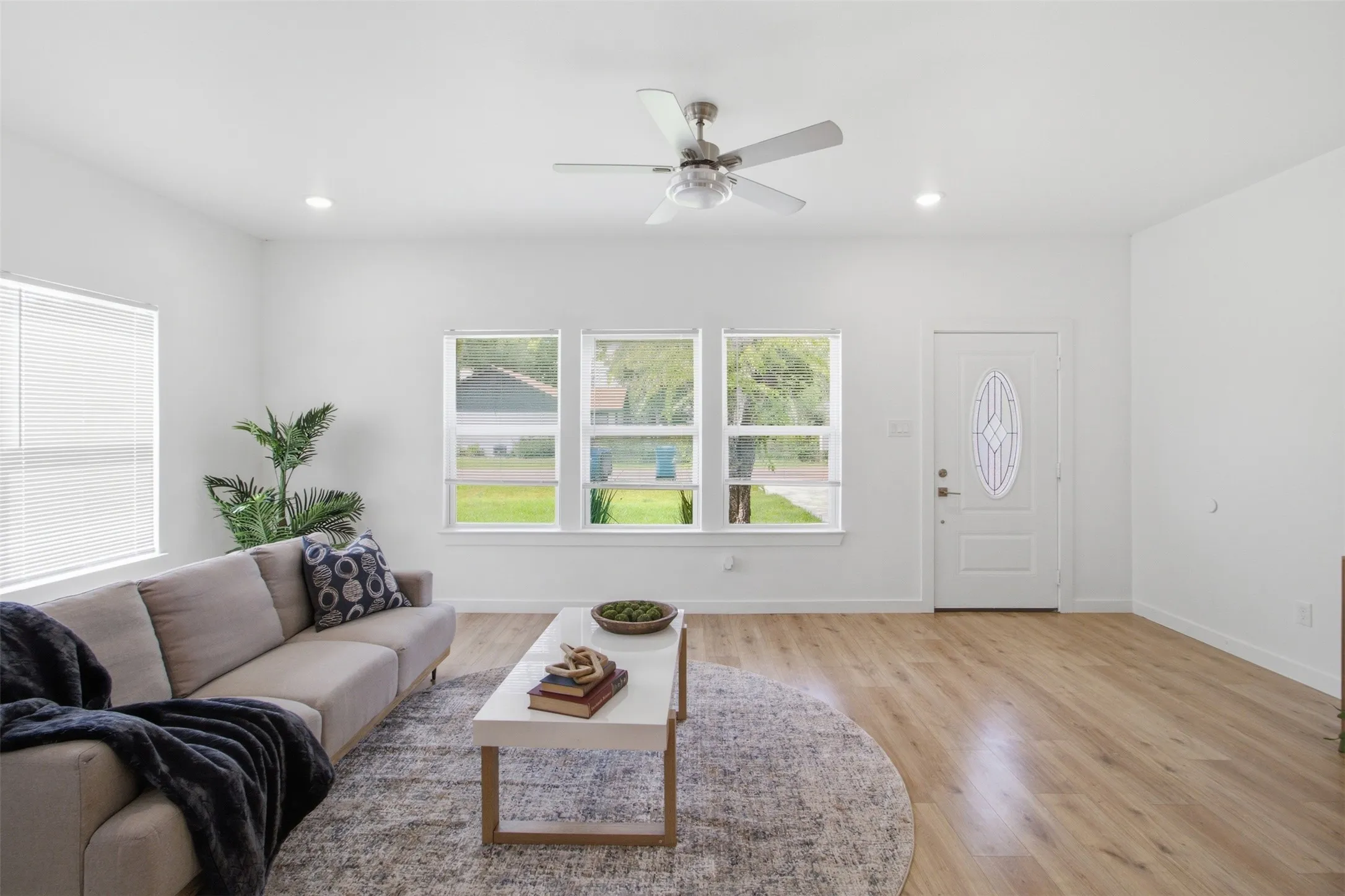 Single Family Residence For Sale in Henderson County , 111 Newton Lane, Gun Barrel City, Texas 75156, 3 Bedroom, 2 Bathroom, 1 Garage spaces, 1,300 Sqft, built in 2024, mls#21337959, Real Estate Agent in Gun Barrel City, Homes For Sale in Henderson county, Homes For Sale in Gun Barrel City, Realtor in Gun Barrel City Texas, Real Estate Brokerage Independent Realty Texas, Luminita Cordes Realtor