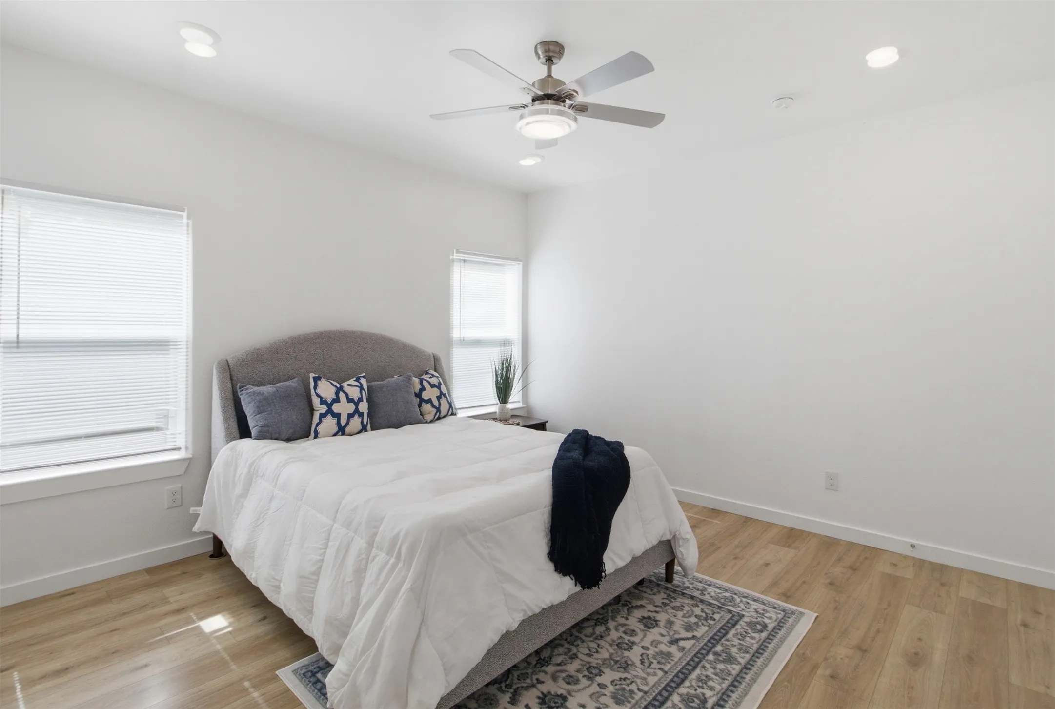 Single Family Residence For Sale in Henderson County , 111 Newton Lane, Gun Barrel City, Texas 75156, 3 Bedroom, 2 Bathroom, 1 Garage spaces, 1,300 Sqft, built in 2024, mls#21337959, Real Estate Agent in Gun Barrel City, Homes For Sale in Henderson county, Homes For Sale in Gun Barrel City, Realtor in Gun Barrel City Texas, Real Estate Brokerage Independent Realty Texas, Luminita Cordes Realtor