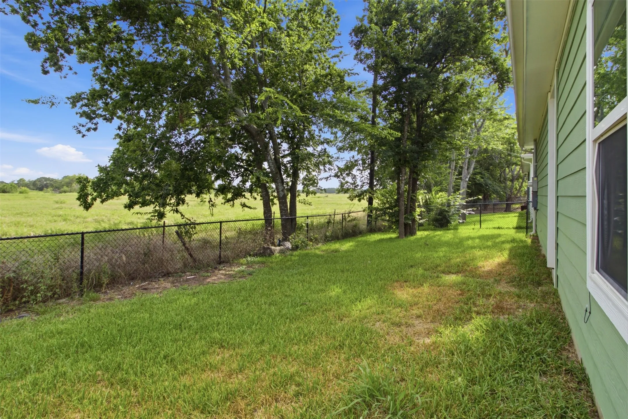 Single Family Residence For Sale in Henderson County , 111 Newton Lane, Gun Barrel City, Texas 75156, 3 Bedroom, 2 Bathroom, 1 Garage spaces, 1,300 Sqft, built in 2024, mls#21337959, Real Estate Agent in Gun Barrel City, Homes For Sale in Henderson county, Homes For Sale in Gun Barrel City, Realtor in Gun Barrel City Texas, Real Estate Brokerage Independent Realty Texas, Luminita Cordes Realtor