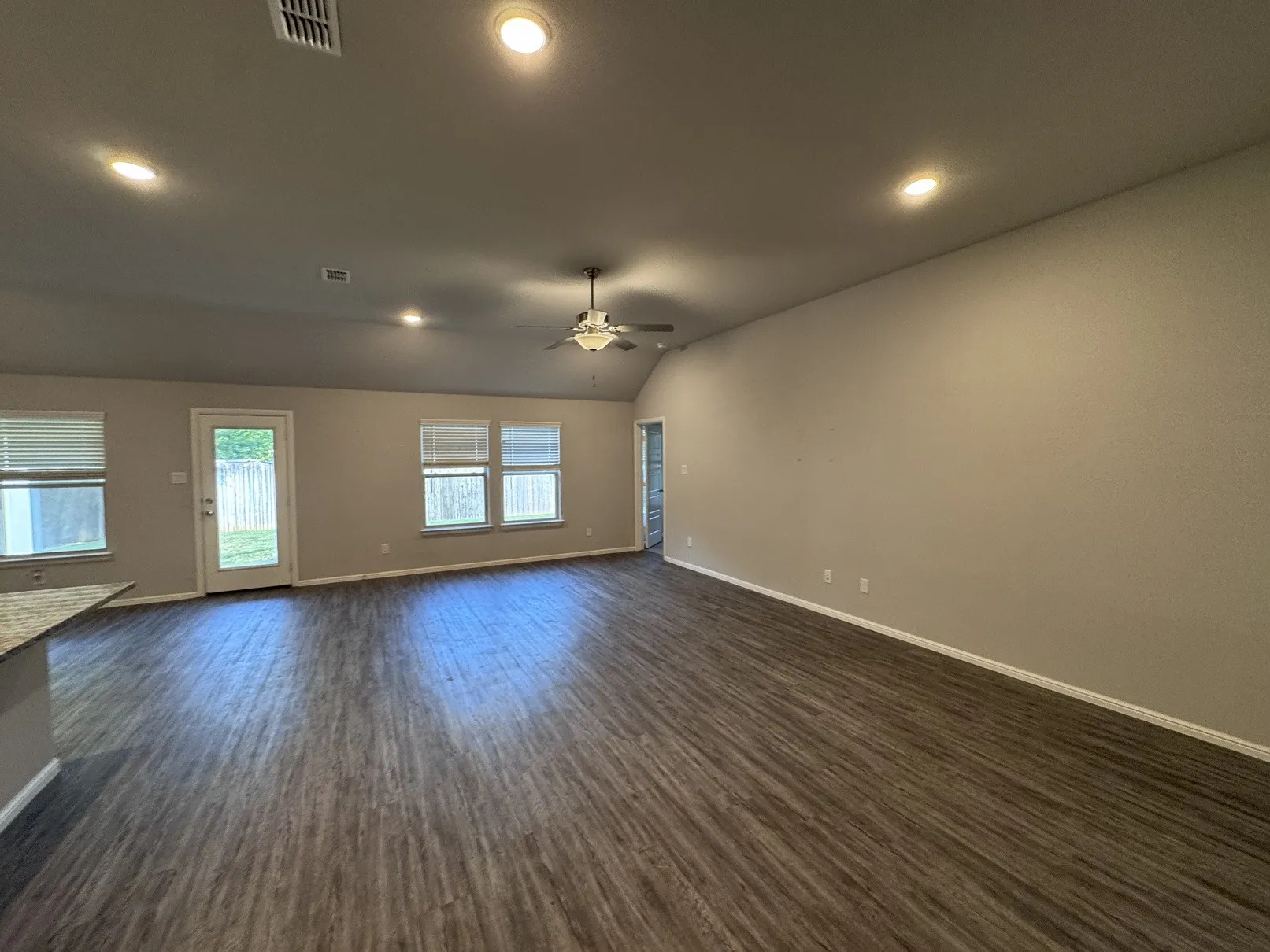Single Family Residence For Sale in Johnson County , 1323 Rosler Street, Mansfield, Texas 76063, 4 Bedroom, 3 Bathroom, 2 Garage spaces, 2,134 Sqft, built in 2022, mls#21337963, Real Estate Agent in Mansfield, Homes For Sale in Johnson county, Homes For Sale in Mansfield, Realtor in Mansfield Texas, Real Estate Brokerage Independent Realty Texas, Luminita Cordes Realtor