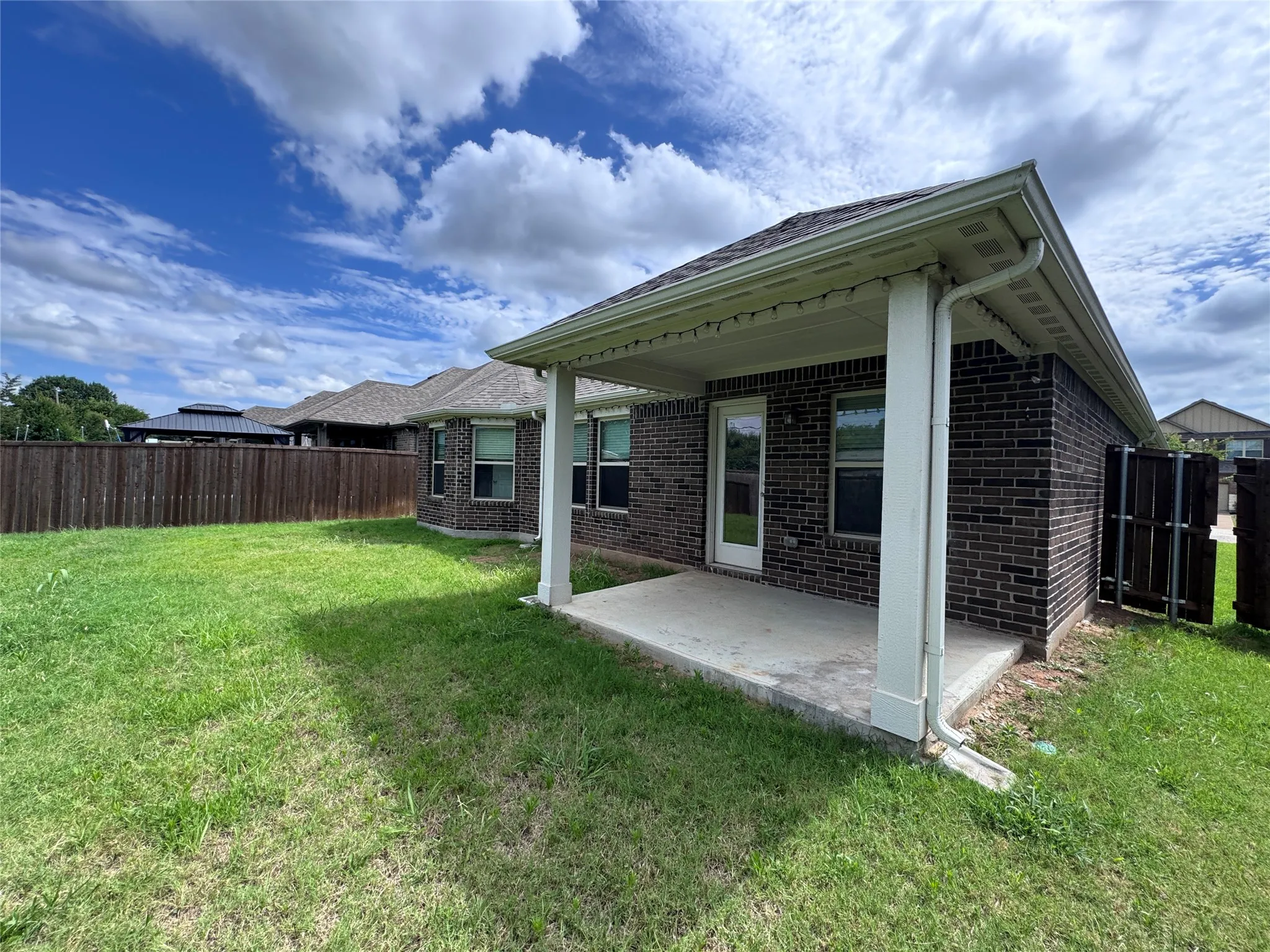 Single Family Residence For Sale in Johnson County , 1323 Rosler Street, Mansfield, Texas 76063, 4 Bedroom, 3 Bathroom, 2 Garage spaces, 2,134 Sqft, built in 2022, mls#21337963, Real Estate Agent in Mansfield, Homes For Sale in Johnson county, Homes For Sale in Mansfield, Realtor in Mansfield Texas, Real Estate Brokerage Independent Realty Texas, Luminita Cordes Realtor