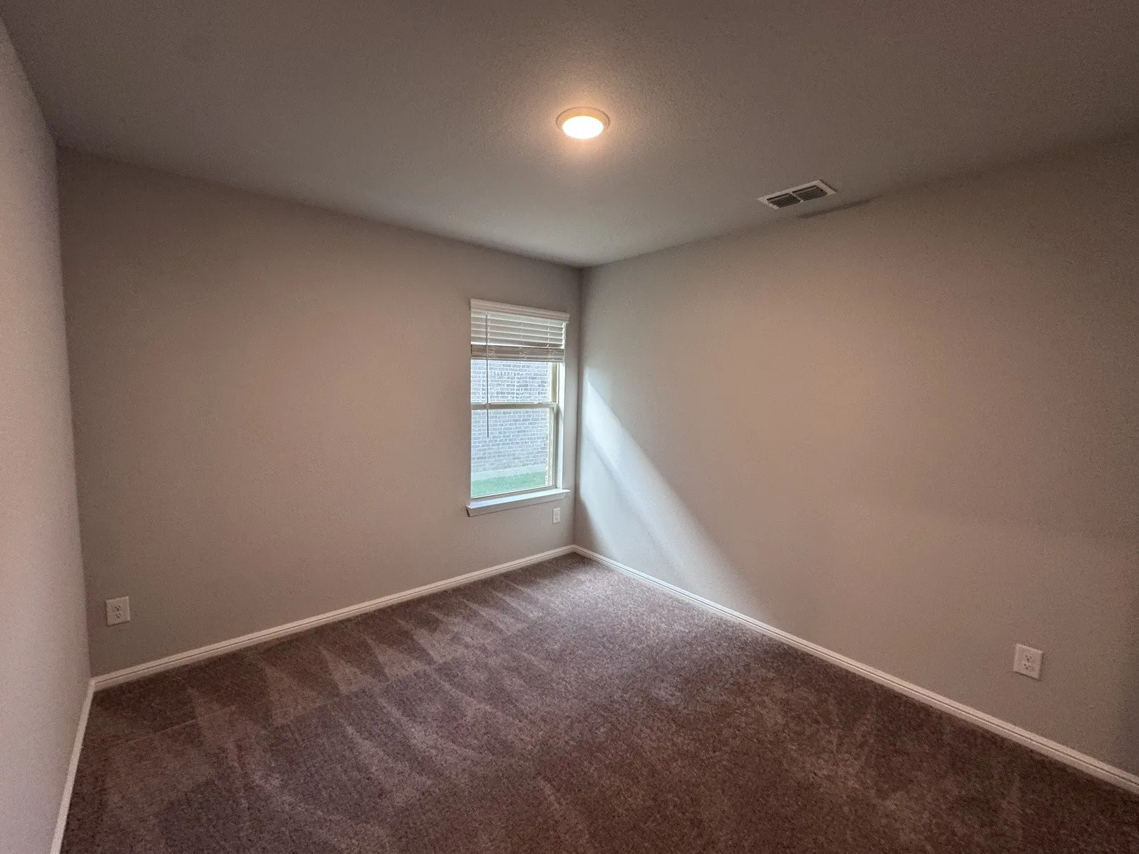 Single Family Residence For Sale in Johnson County , 1323 Rosler Street, Mansfield, Texas 76063, 4 Bedroom, 3 Bathroom, 2 Garage spaces, 2,134 Sqft, built in 2022, mls#21337963, Real Estate Agent in Mansfield, Homes For Sale in Johnson county, Homes For Sale in Mansfield, Realtor in Mansfield Texas, Real Estate Brokerage Independent Realty Texas, Luminita Cordes Realtor