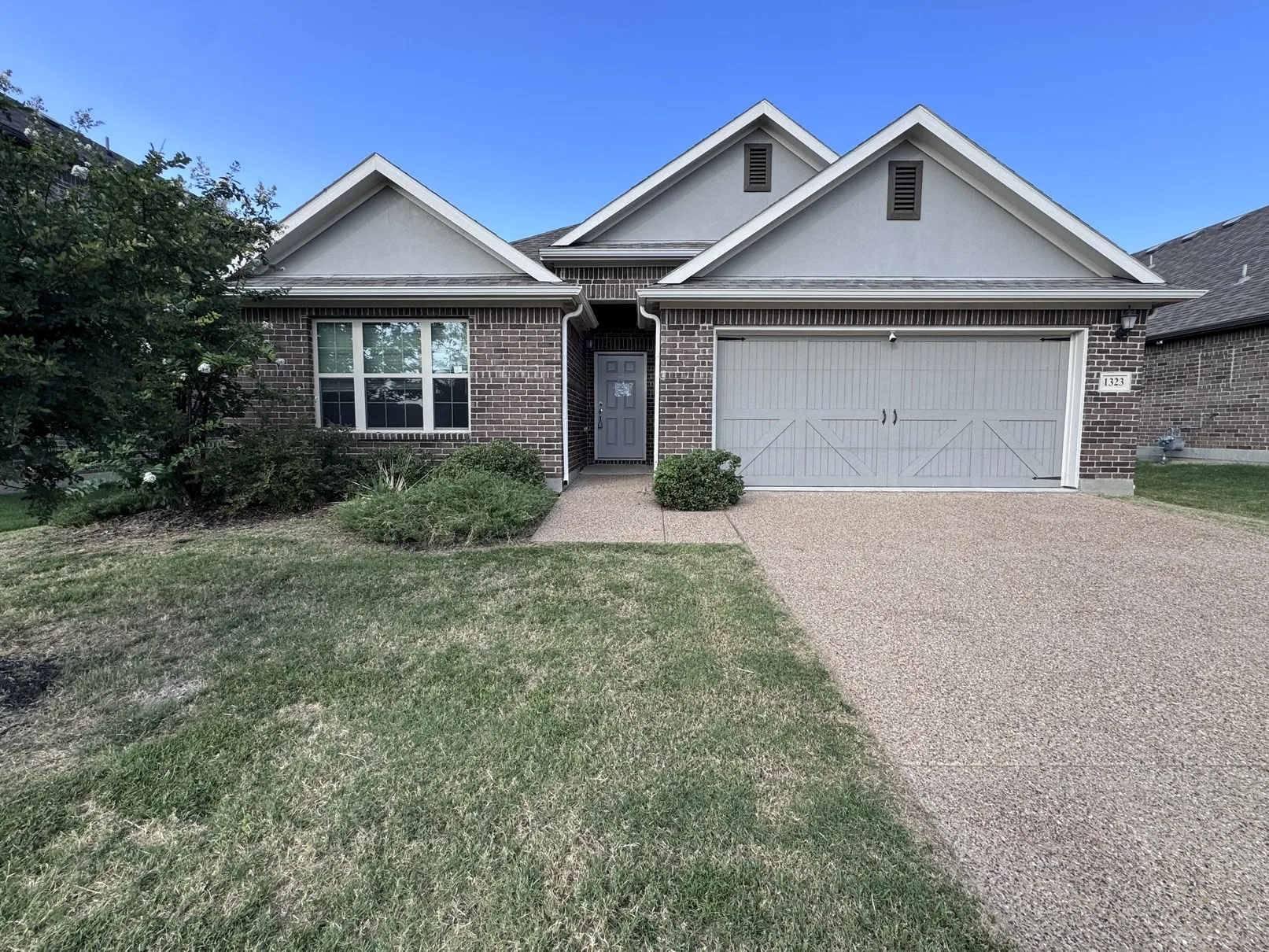 Single Family Residence For Sale in Johnson County , 1323 Rosler Street, Mansfield, Texas 76063, 4 Bedroom, 3 Bathroom, 2 Garage spaces, 2,134 Sqft, built in 2022, mls#21337963, Real Estate Agent in Mansfield, Homes For Sale in Johnson county, Homes For Sale in Mansfield, Realtor in Mansfield Texas, Real Estate Brokerage Independent Realty Texas, Luminita Cordes Realtor