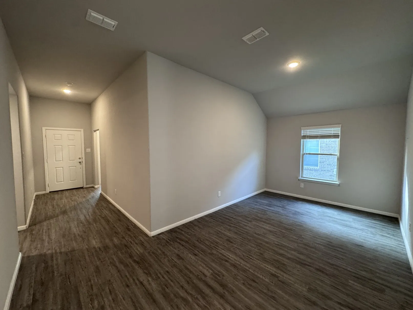 Single Family Residence For Sale in Johnson County , 1323 Rosler Street, Mansfield, Texas 76063, 4 Bedroom, 3 Bathroom, 2 Garage spaces, 2,134 Sqft, built in 2022, mls#21337963, Real Estate Agent in Mansfield, Homes For Sale in Johnson county, Homes For Sale in Mansfield, Realtor in Mansfield Texas, Real Estate Brokerage Independent Realty Texas, Luminita Cordes Realtor