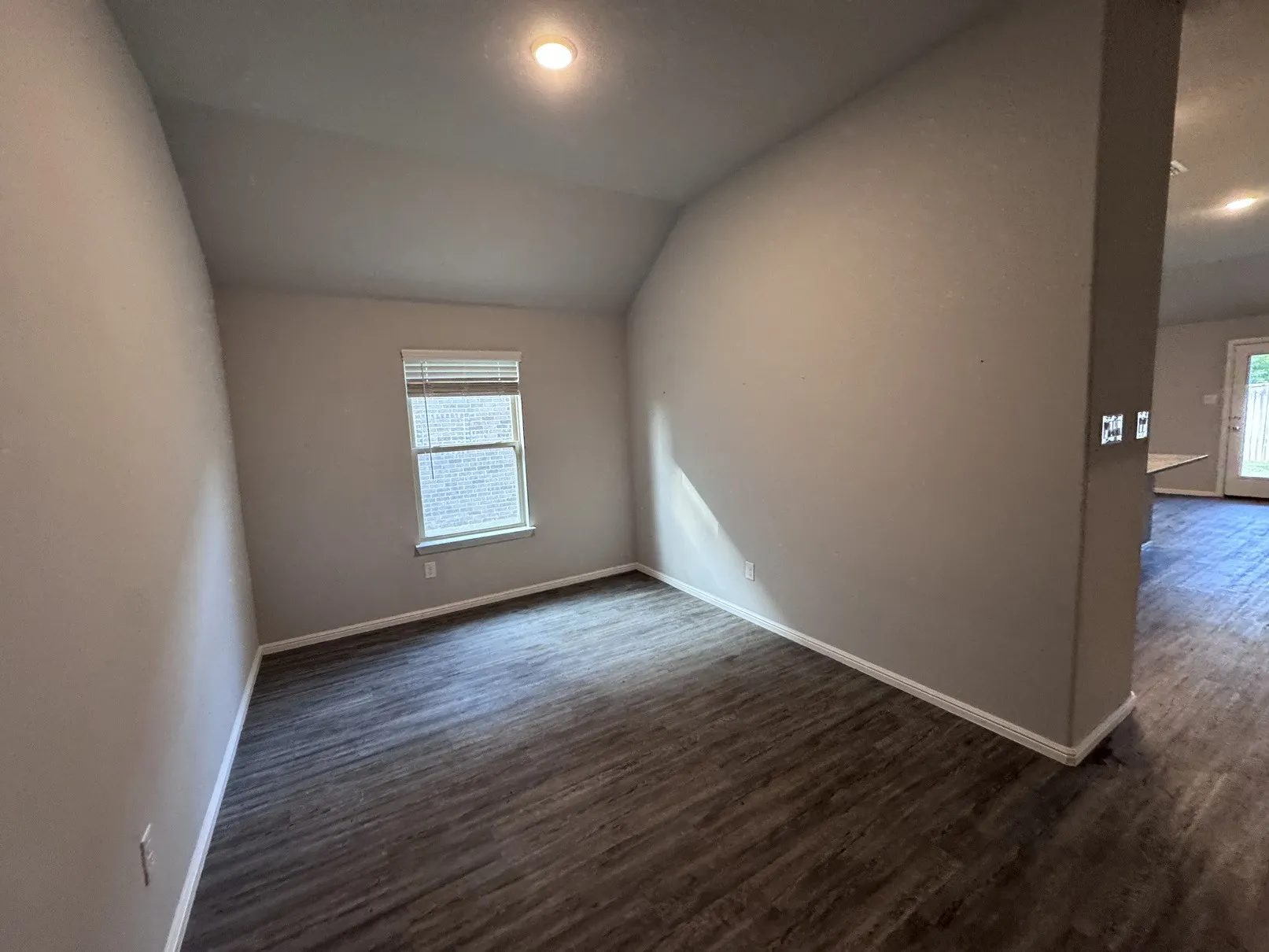 Single Family Residence For Sale in Johnson County , 1323 Rosler Street, Mansfield, Texas 76063, 4 Bedroom, 3 Bathroom, 2 Garage spaces, 2,134 Sqft, built in 2022, mls#21337963, Real Estate Agent in Mansfield, Homes For Sale in Johnson county, Homes For Sale in Mansfield, Realtor in Mansfield Texas, Real Estate Brokerage Independent Realty Texas, Luminita Cordes Realtor
