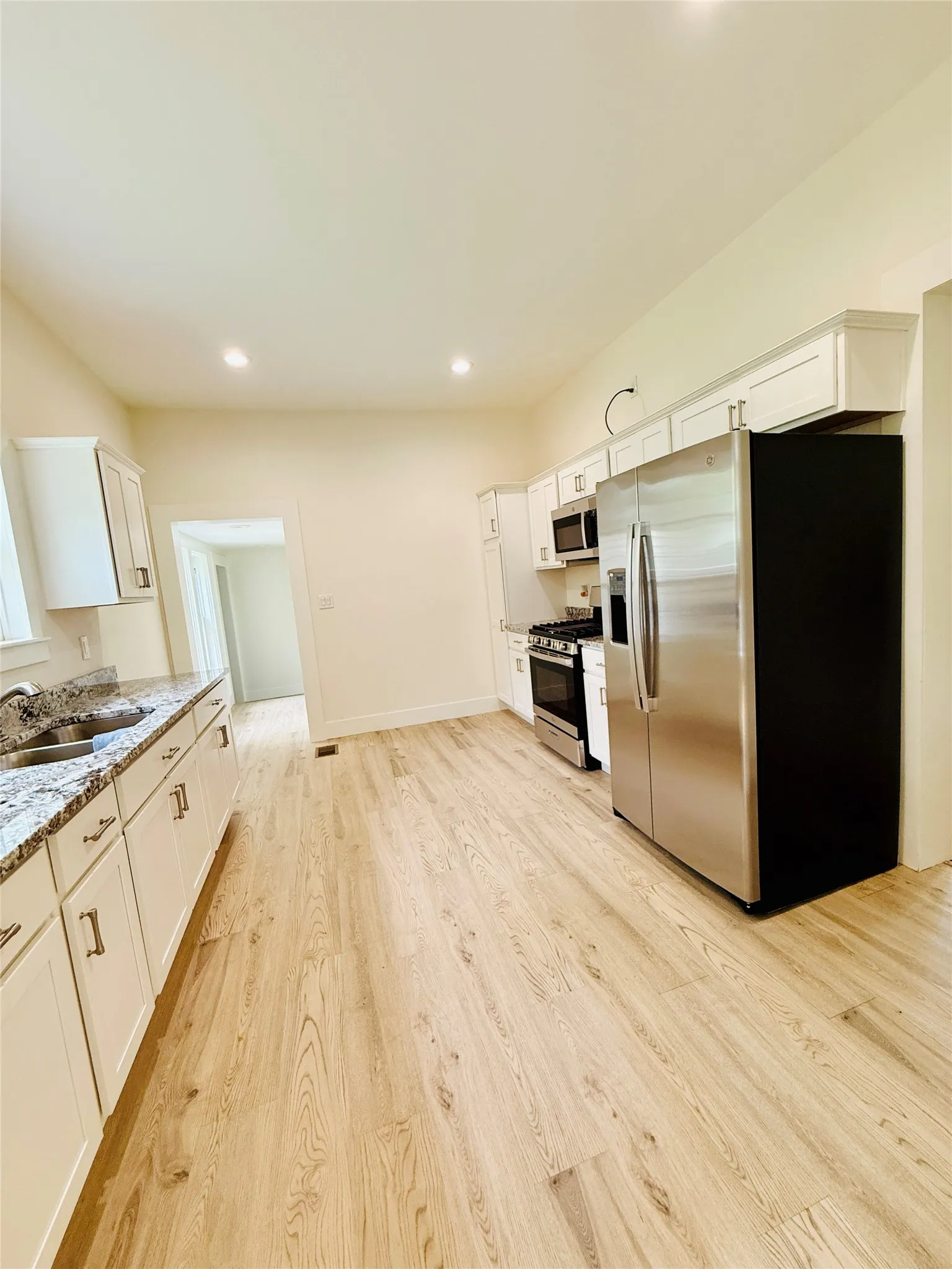 Single Family Residence For Sale in Hunt County , 2025 Walworth Street, Greenville, Texas 75401, 4 Bedroom, 4 Bathroom, 2 Garage spaces, 3,559 Sqft, built in 1920, mls#21332602, Real Estate Agent in Greenville, Homes For Sale in Hunt county, Homes For Sale in Greenville, Realtor in Greenville Texas, Real Estate Brokerage Independent Realty Texas, Luminita Cordes Realtor