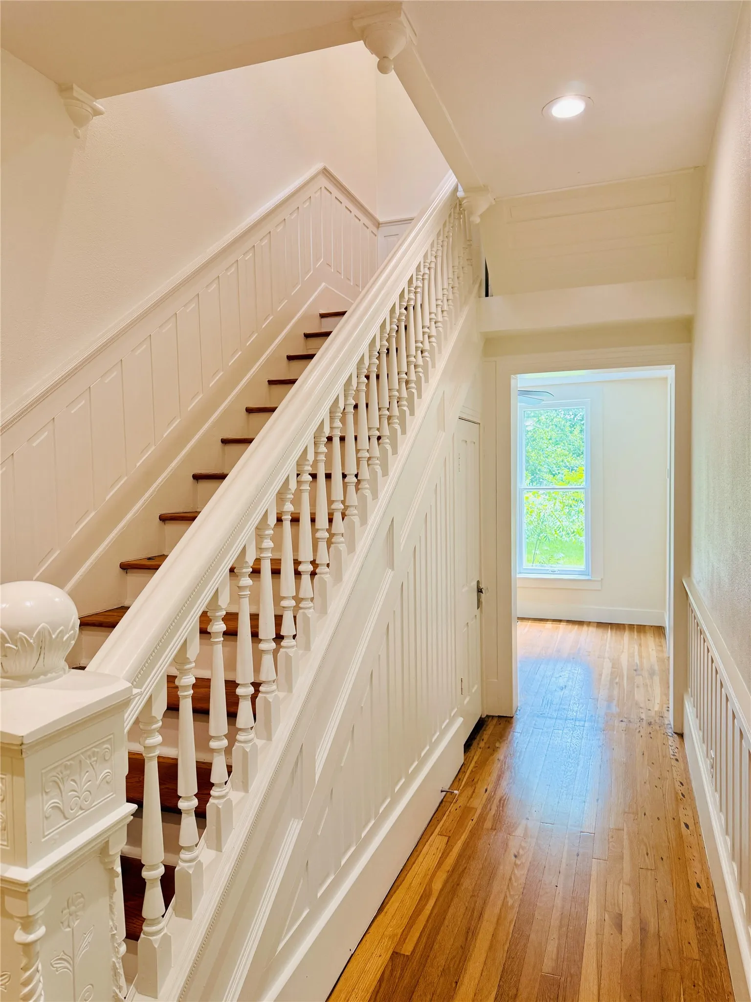 Single Family Residence For Sale in Hunt County , 2025 Walworth Street, Greenville, Texas 75401, 4 Bedroom, 4 Bathroom, 2 Garage spaces, 3,559 Sqft, built in 1920, mls#21332602, Real Estate Agent in Greenville, Homes For Sale in Hunt county, Homes For Sale in Greenville, Realtor in Greenville Texas, Real Estate Brokerage Independent Realty Texas, Luminita Cordes Realtor