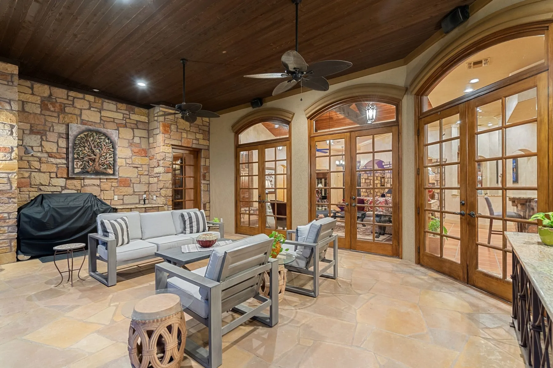 Single Family Residence For Sale in Burnet County , 481 Chimney Cove Drive, Marble Falls, Texas 78654, 5 Bedroom, 5 Bathroom, 4 Garage spaces, 5,611 Sqft, built in 2007, Price $2,595,000, mls#21337310, Real Estate Agent in Marble Falls, Homes For Sale in Burnet county, Homes For Sale in Marble Falls, Realtor in Marble Falls Texas, Real Estate Brokerage Independent Realty Texas, Luminita Cordes Realtor