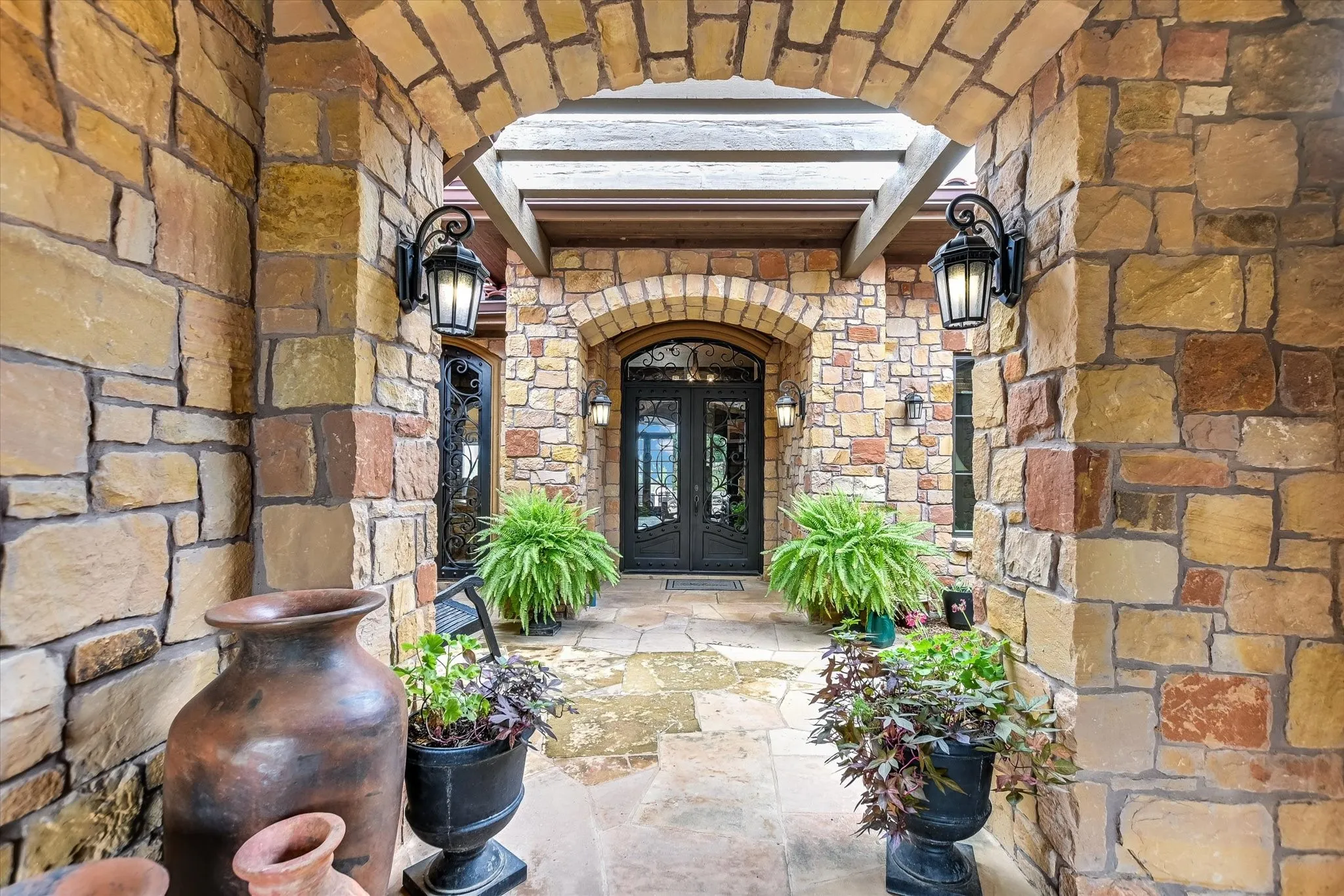 Single Family Residence For Sale in Burnet County , 481 Chimney Cove Drive, Marble Falls, Texas 78654, 5 Bedroom, 5 Bathroom, 4 Garage spaces, 5,611 Sqft, built in 2007, Price $2,595,000, mls#21337310, Real Estate Agent in Marble Falls, Homes For Sale in Burnet county, Homes For Sale in Marble Falls, Realtor in Marble Falls Texas, Real Estate Brokerage Independent Realty Texas, Luminita Cordes Realtor