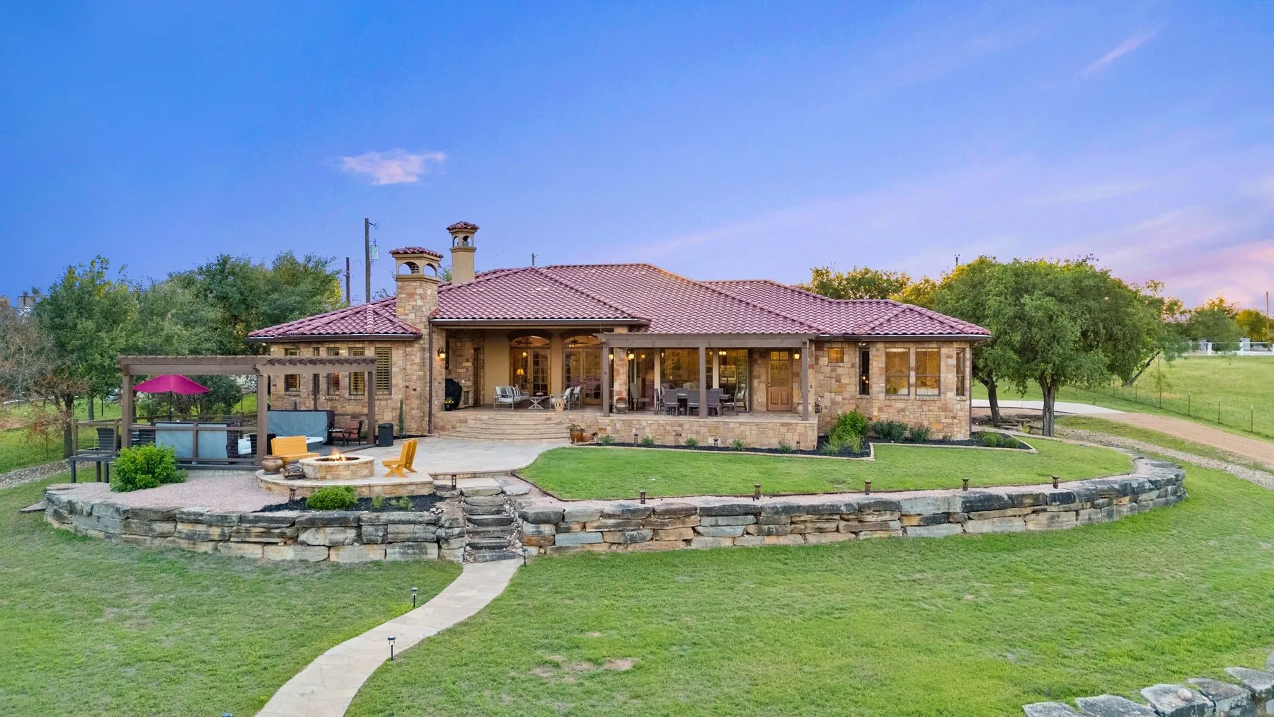 Single Family Residence For Sale in Burnet County , 481 Chimney Cove Drive, Marble Falls, Texas 78654, 5 Bedroom, 5 Bathroom, 4 Garage spaces, 5,611 Sqft, built in 2007, Price $2,595,000, mls#21337310, Real Estate Agent in Marble Falls, Homes For Sale in Burnet county, Homes For Sale in Marble Falls, Realtor in Marble Falls Texas, Real Estate Brokerage Independent Realty Texas, Luminita Cordes Realtor