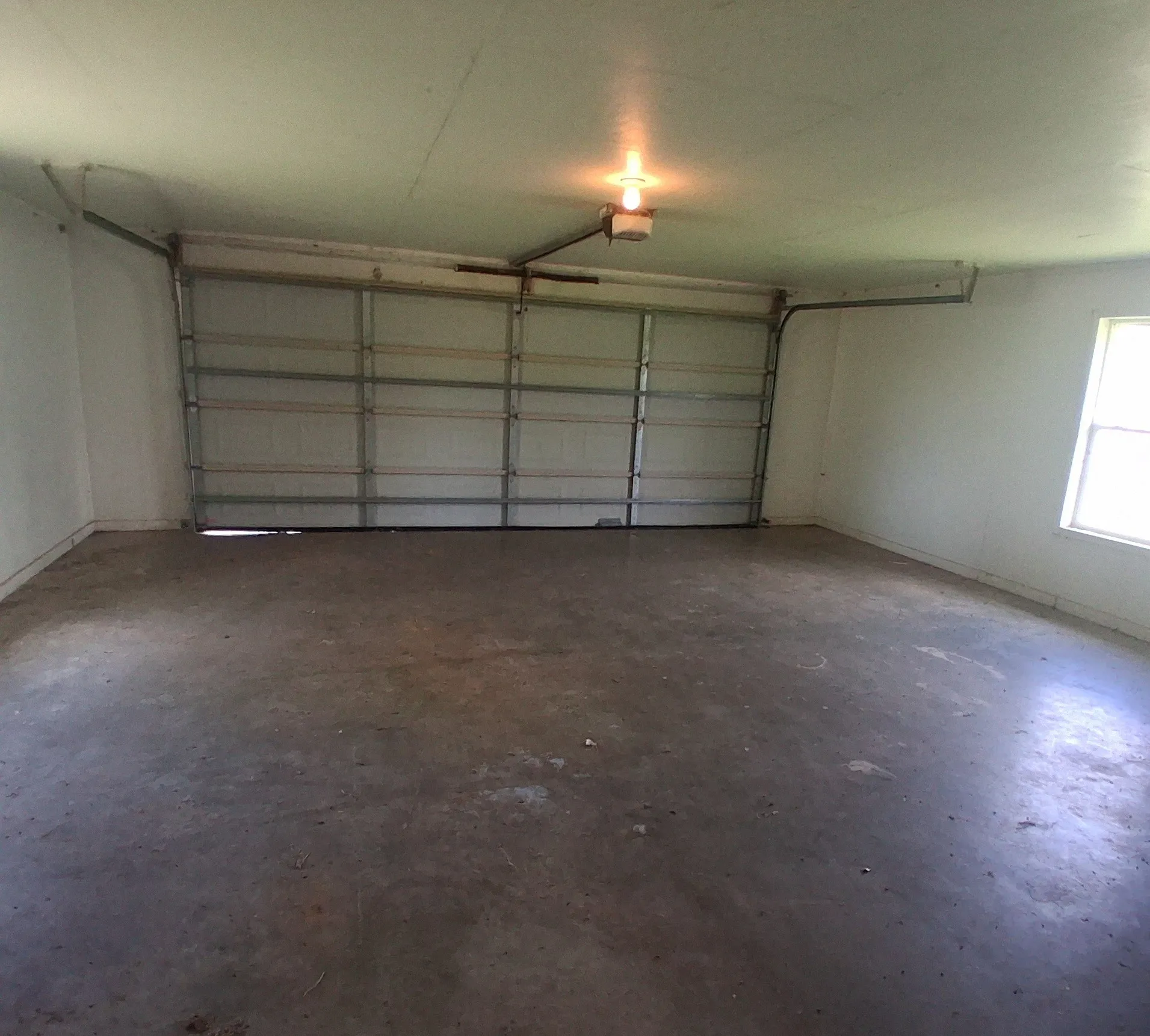 Single Family Residence For Sale in Franklin (TX) County , 511 County Road Sw 3010, Mount Vernon, Texas 75457, 3 Bedroom, 3 Bathroom, 4 Garage spaces, 4,242 Sqft, built in 2001, mls#21336424, Real Estate Agent in Mount Vernon, Homes For Sale in Franklin (TX) county, Homes For Sale in Mount Vernon, Realtor in Mount Vernon Texas, Real Estate Brokerage Independent Realty Texas, Luminita Cordes Realtor