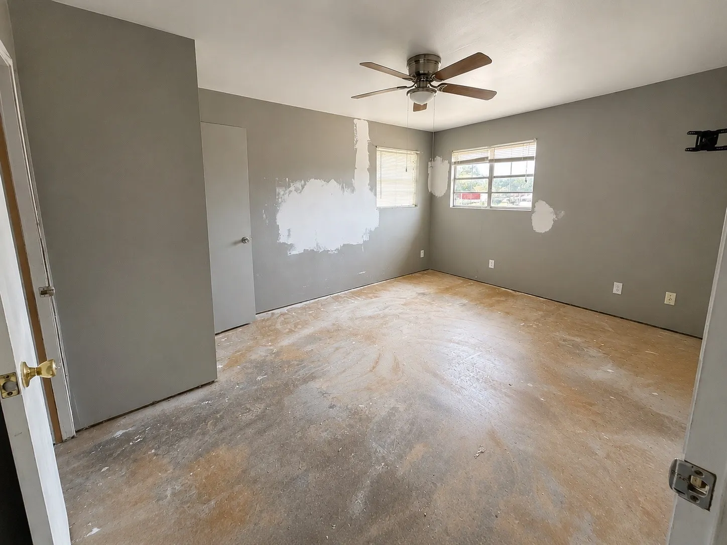 Single Family Residence For Sale in Callahan County , 201 Sandy Lane, Clyde, Texas 79510, 1 Bedroom, 1 Bathroom, Garage spaces, 864 Sqft, built in 1982, mls#21337948, Real Estate Agent in Clyde, Homes For Sale in Callahan county, Homes For Sale in Clyde, Realtor in Clyde Texas, Real Estate Brokerage Independent Realty Texas, Luminita Cordes Realtor