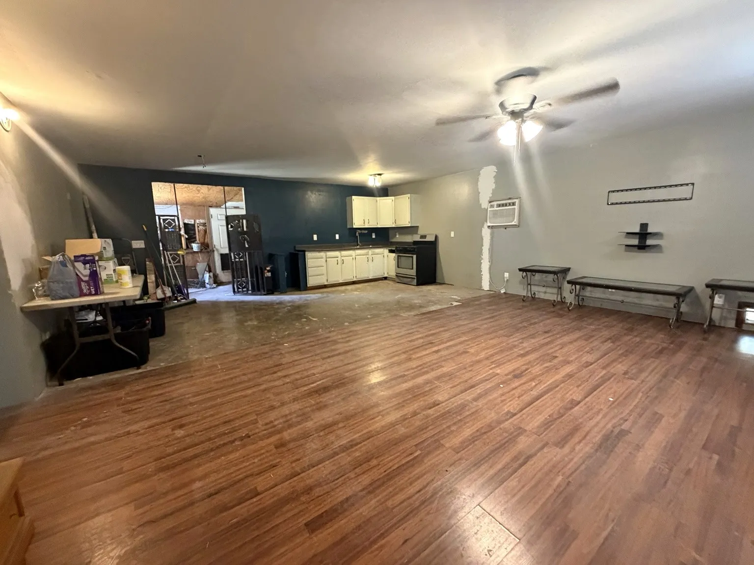 Single Family Residence For Sale in Callahan County , 201 Sandy Lane, Clyde, Texas 79510, 1 Bedroom, 1 Bathroom, Garage spaces, 864 Sqft, built in 1982, mls#21337948, Real Estate Agent in Clyde, Homes For Sale in Callahan county, Homes For Sale in Clyde, Realtor in Clyde Texas, Real Estate Brokerage Independent Realty Texas, Luminita Cordes Realtor