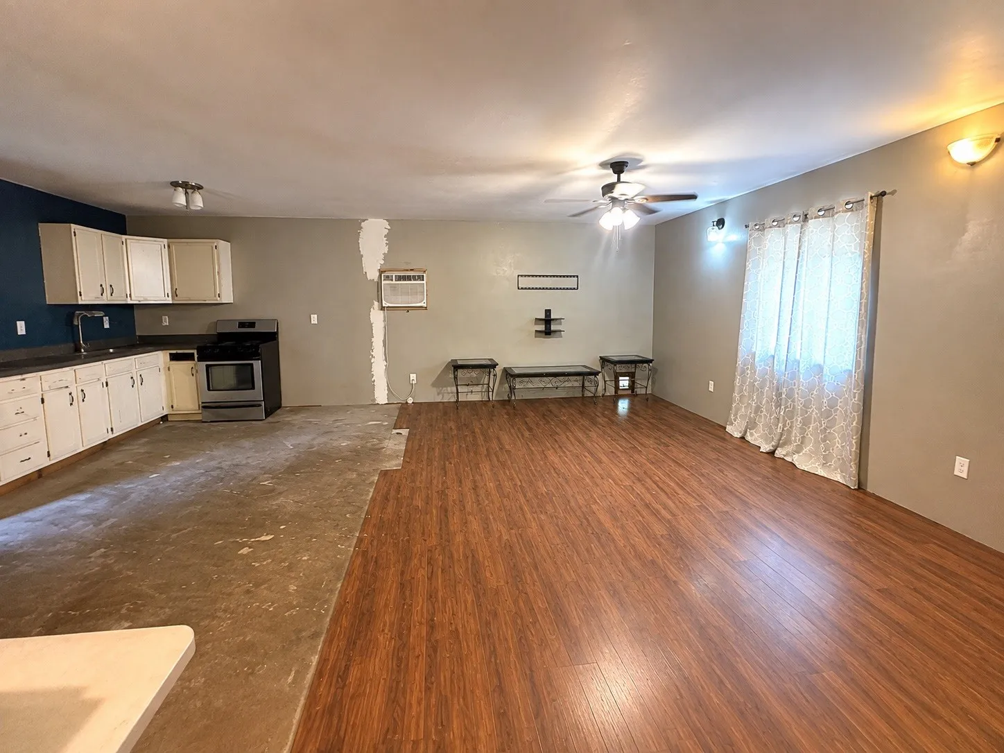 Single Family Residence For Sale in Callahan County , 201 Sandy Lane, Clyde, Texas 79510, 1 Bedroom, 1 Bathroom, Garage spaces, 864 Sqft, built in 1982, mls#21337948, Real Estate Agent in Clyde, Homes For Sale in Callahan county, Homes For Sale in Clyde, Realtor in Clyde Texas, Real Estate Brokerage Independent Realty Texas, Luminita Cordes Realtor