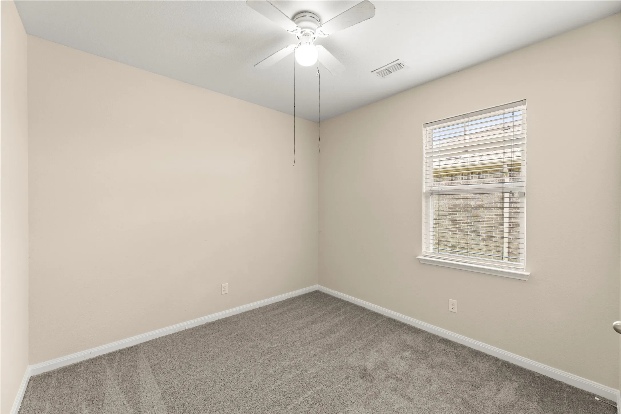 Single Family Residence For Rent in Kaufman County , 3003 Rocking Hills Trail, Forney, Texas 75126, 3 Bedrooms, 2 Bathrooms, 2 Garage spaces, 1,608 Sqft, built in 2016, Price $2,200, mls#21338012, Real Estate Agent in Forney, Homes For Rent in Kaufman county, Homes For Rent in Forney, Realtor in Forney Texas, Real Estate Brokerage Independent Realty Texas, Luminita Cordes Realtor