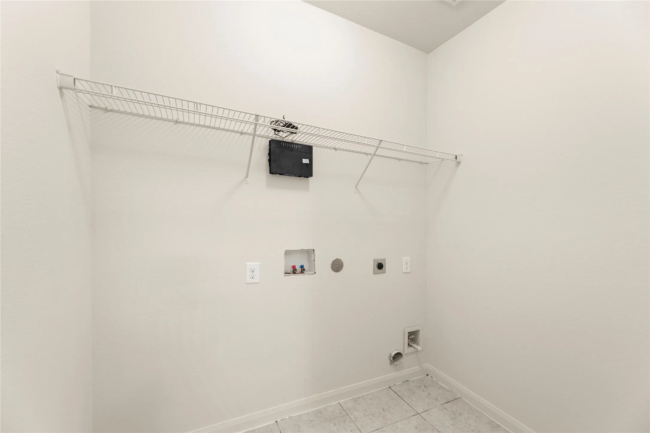 Single Family Residence For Rent in Kaufman County , 3003 Rocking Hills Trail, Forney, Texas 75126, 3 Bedrooms, 2 Bathrooms, 2 Garage spaces, 1,608 Sqft, built in 2016, Price $2,200, mls#21338012, Real Estate Agent in Forney, Homes For Rent in Kaufman county, Homes For Rent in Forney, Realtor in Forney Texas, Real Estate Brokerage Independent Realty Texas, Luminita Cordes Realtor