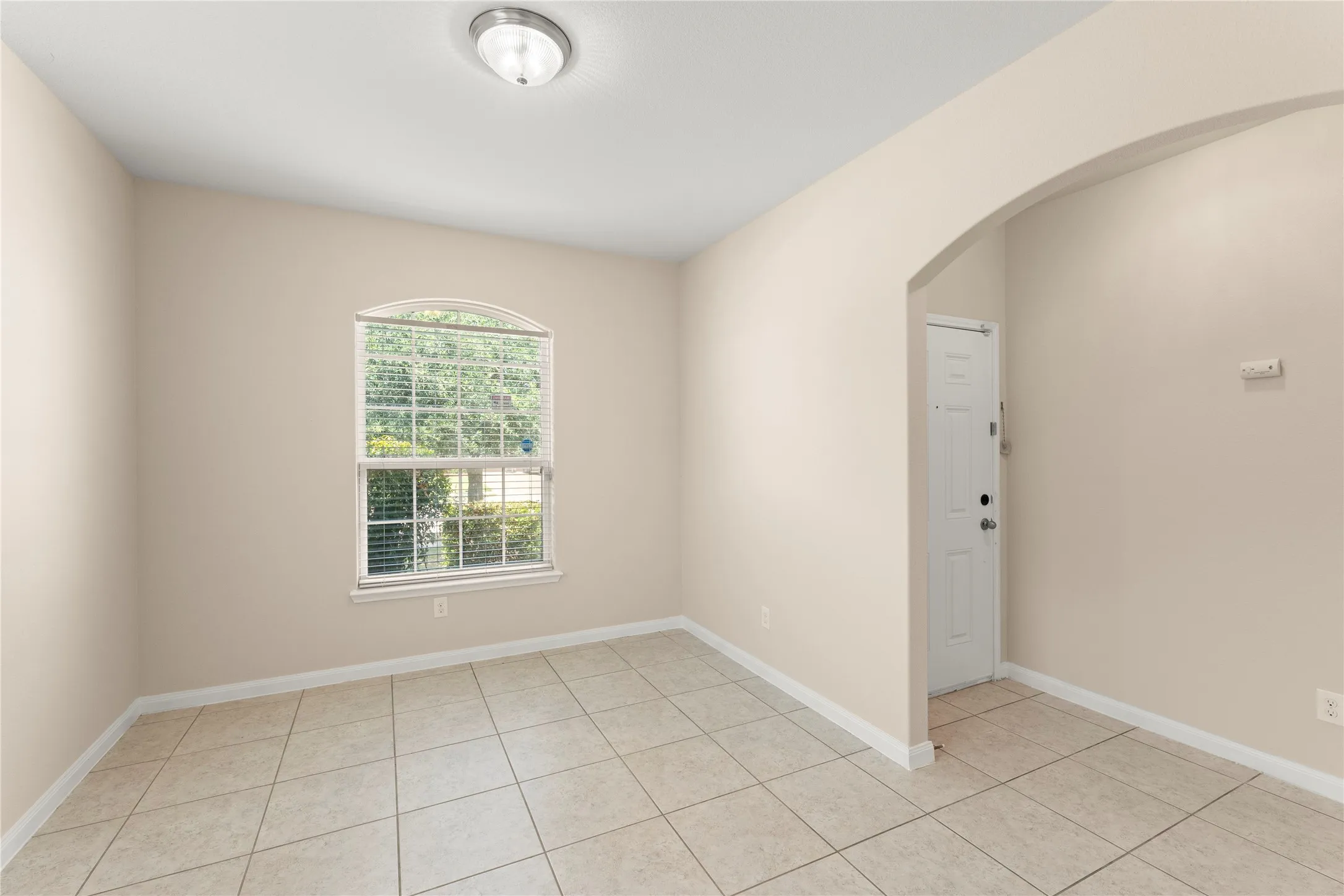 Single Family Residence For Rent in Kaufman County , 3003 Rocking Hills Trail, Forney, Texas 75126, 3 Bedrooms, 2 Bathrooms, 2 Garage spaces, 1,608 Sqft, built in 2016, Price $2,200, mls#21338012, Real Estate Agent in Forney, Homes For Rent in Kaufman county, Homes For Rent in Forney, Realtor in Forney Texas, Real Estate Brokerage Independent Realty Texas, Luminita Cordes Realtor