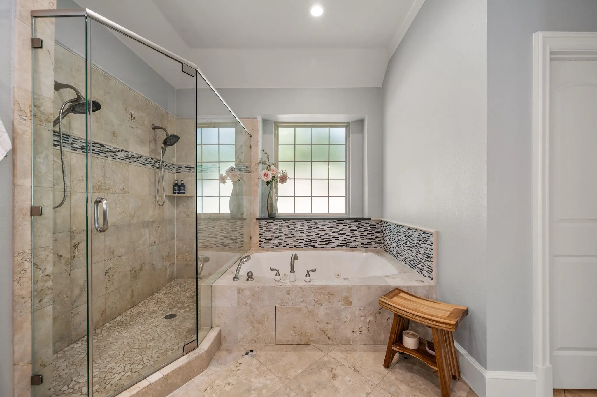 Single Family Residence For Sale in Denton County , 2003 Reserve Court, Flower Mound, Texas 75028, 5 Bedrooms, 6 Bathrooms, 4 Garage spaces, 4,903 Sqft, built in 1998, Price $1,499,000, mls#21337264, Real Estate Agent in Flower Mound, Homes For Sale in Denton county, Homes For Sale in Flower Mound, Realtor in Flower Mound Texas, Real Estate Brokerage Independent Realty Texas, Luminita Cordes Realtor