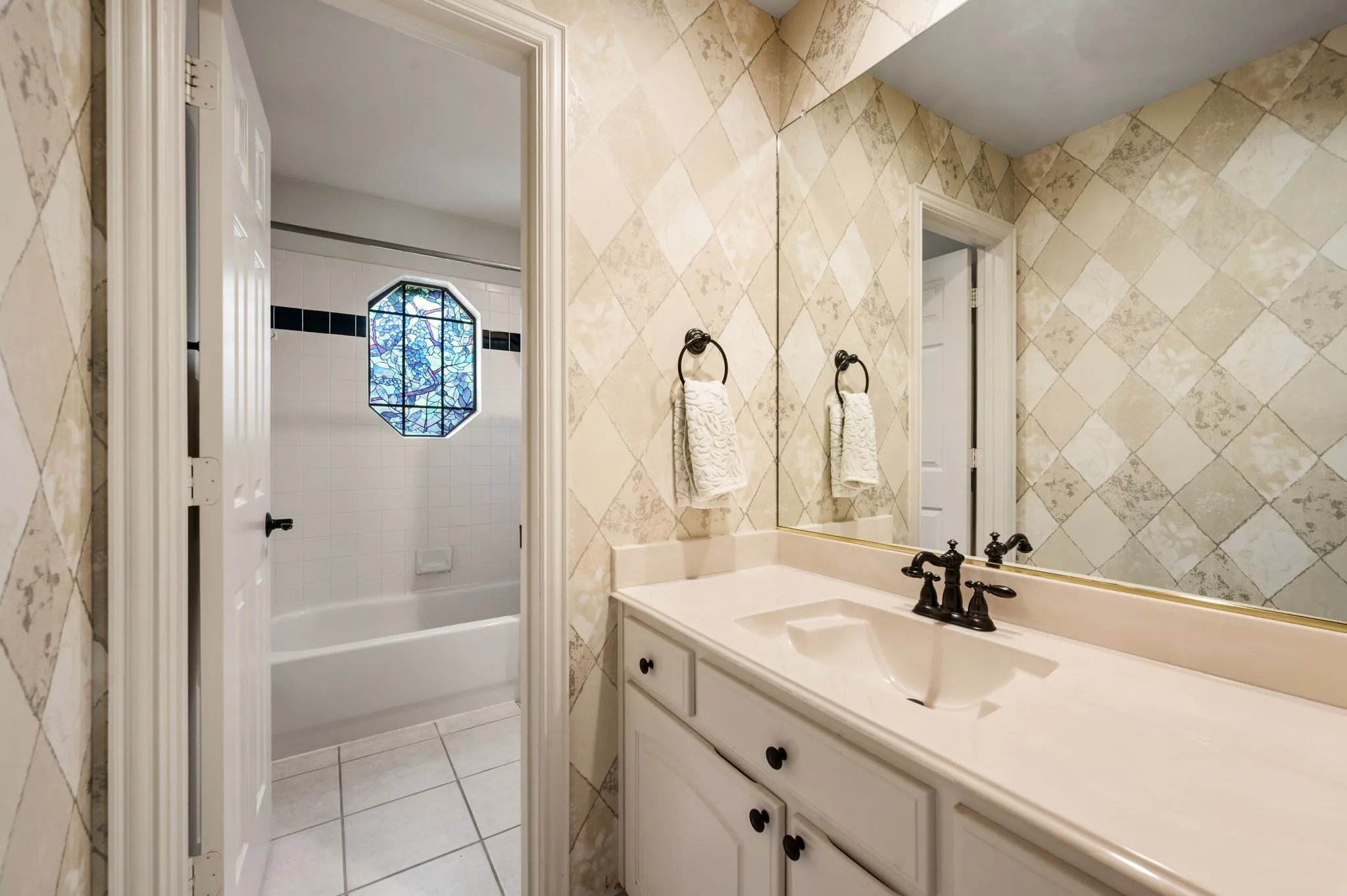 Single Family Residence For Sale in Denton County , 2003 Reserve Court, Flower Mound, Texas 75028, 5 Bedrooms, 6 Bathrooms, 4 Garage spaces, 4,903 Sqft, built in 1998, Price $1,499,000, mls#21337264, Real Estate Agent in Flower Mound, Homes For Sale in Denton county, Homes For Sale in Flower Mound, Realtor in Flower Mound Texas, Real Estate Brokerage Independent Realty Texas, Luminita Cordes Realtor