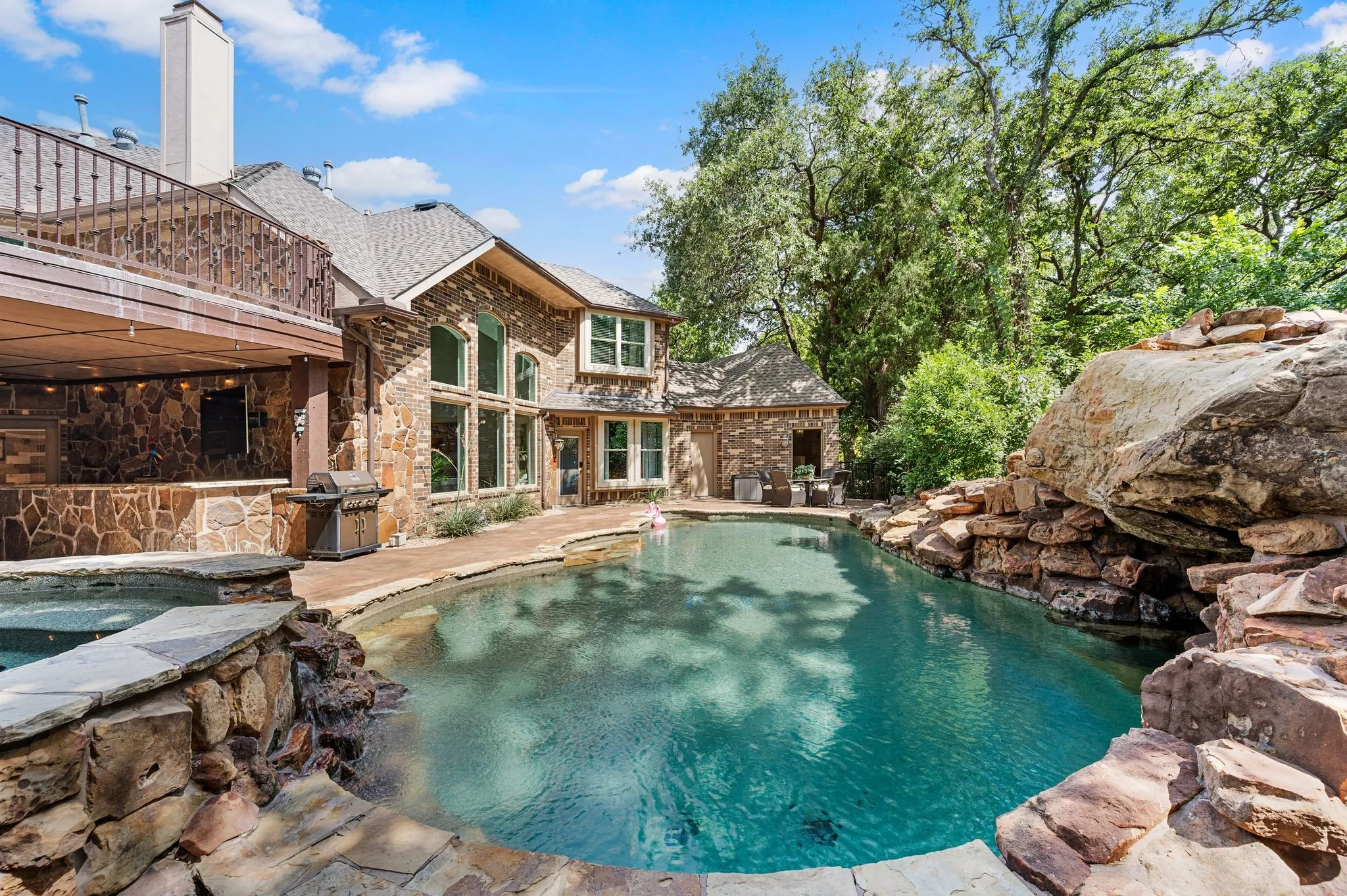 Single Family Residence For Sale in Denton County , 2003 Reserve Court, Flower Mound, Texas 75028, 5 Bedrooms, 6 Bathrooms, 4 Garage spaces, 4,903 Sqft, built in 1998, Price $1,499,000, mls#21337264, Real Estate Agent in Flower Mound, Homes For Sale in Denton county, Homes For Sale in Flower Mound, Realtor in Flower Mound Texas, Real Estate Brokerage Independent Realty Texas, Luminita Cordes Realtor