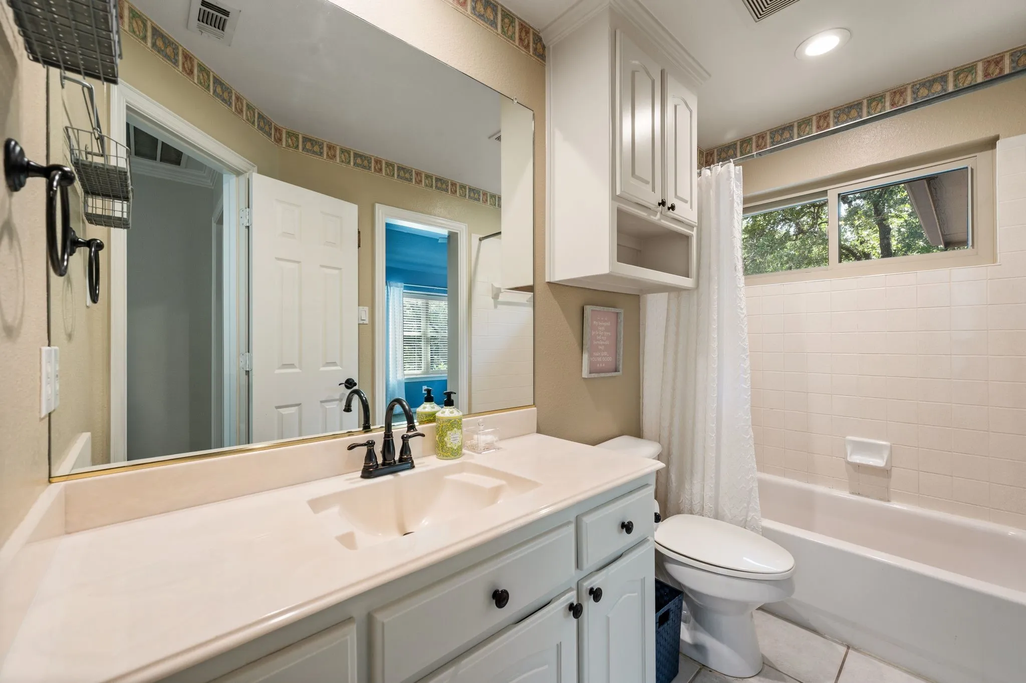 Single Family Residence For Sale in Denton County , 2003 Reserve Court, Flower Mound, Texas 75028, 5 Bedrooms, 6 Bathrooms, 4 Garage spaces, 4,903 Sqft, built in 1998, Price $1,499,000, mls#21337264, Real Estate Agent in Flower Mound, Homes For Sale in Denton county, Homes For Sale in Flower Mound, Realtor in Flower Mound Texas, Real Estate Brokerage Independent Realty Texas, Luminita Cordes Realtor
