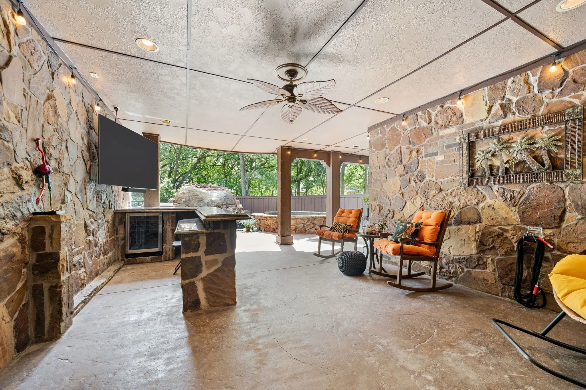 Single Family Residence For Sale in Denton County , 2003 Reserve Court, Flower Mound, Texas 75028, 5 Bedrooms, 6 Bathrooms, 4 Garage spaces, 4,903 Sqft, built in 1998, Price $1,499,000, mls#21337264, Real Estate Agent in Flower Mound, Homes For Sale in Denton county, Homes For Sale in Flower Mound, Realtor in Flower Mound Texas, Real Estate Brokerage Independent Realty Texas, Luminita Cordes Realtor