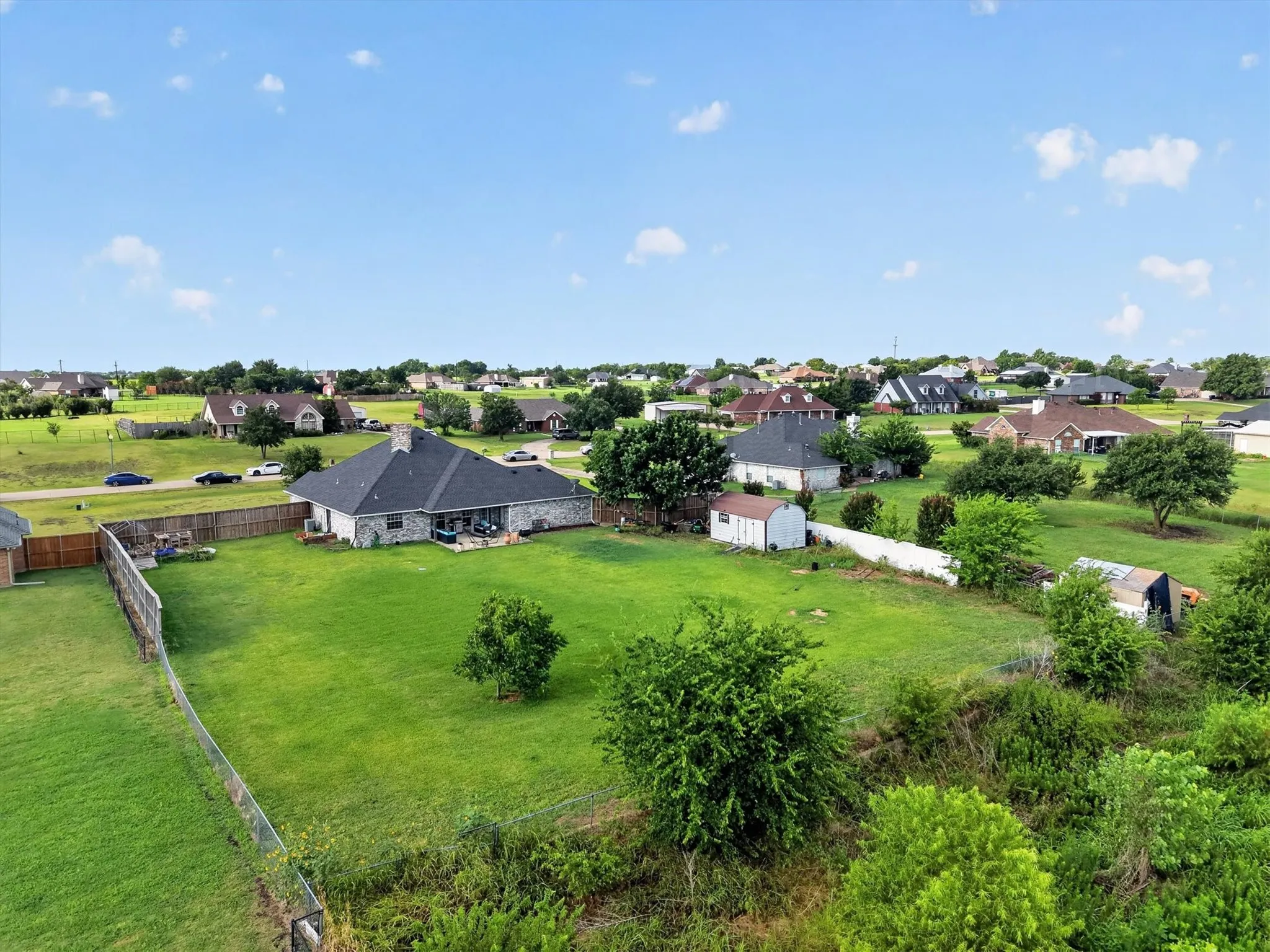 Single Family Residence For Sale in Kaufman County , 11112 Prairie Lakes Lane, Forney, Texas 75126, 4 Bedroom, 2 Bathroom, 2 Garage spaces, 2,164 Sqft, built in 2002, mls#21338018, Real Estate Agent in Forney, Homes For Sale in Kaufman county, Homes For Sale in Forney, Realtor in Forney Texas, Real Estate Brokerage Independent Realty Texas, Luminita Cordes Realtor