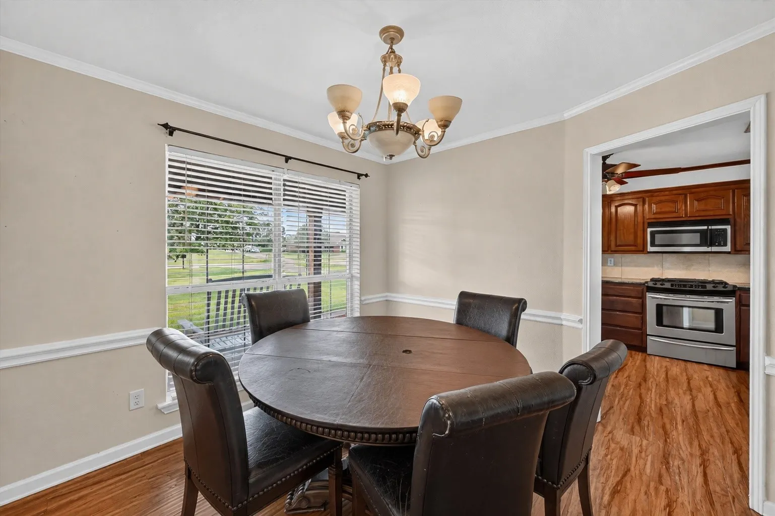 Single Family Residence For Sale in Kaufman County , 11112 Prairie Lakes Lane, Forney, Texas 75126, 4 Bedroom, 2 Bathroom, 2 Garage spaces, 2,164 Sqft, built in 2002, mls#21338018, Real Estate Agent in Forney, Homes For Sale in Kaufman county, Homes For Sale in Forney, Realtor in Forney Texas, Real Estate Brokerage Independent Realty Texas, Luminita Cordes Realtor