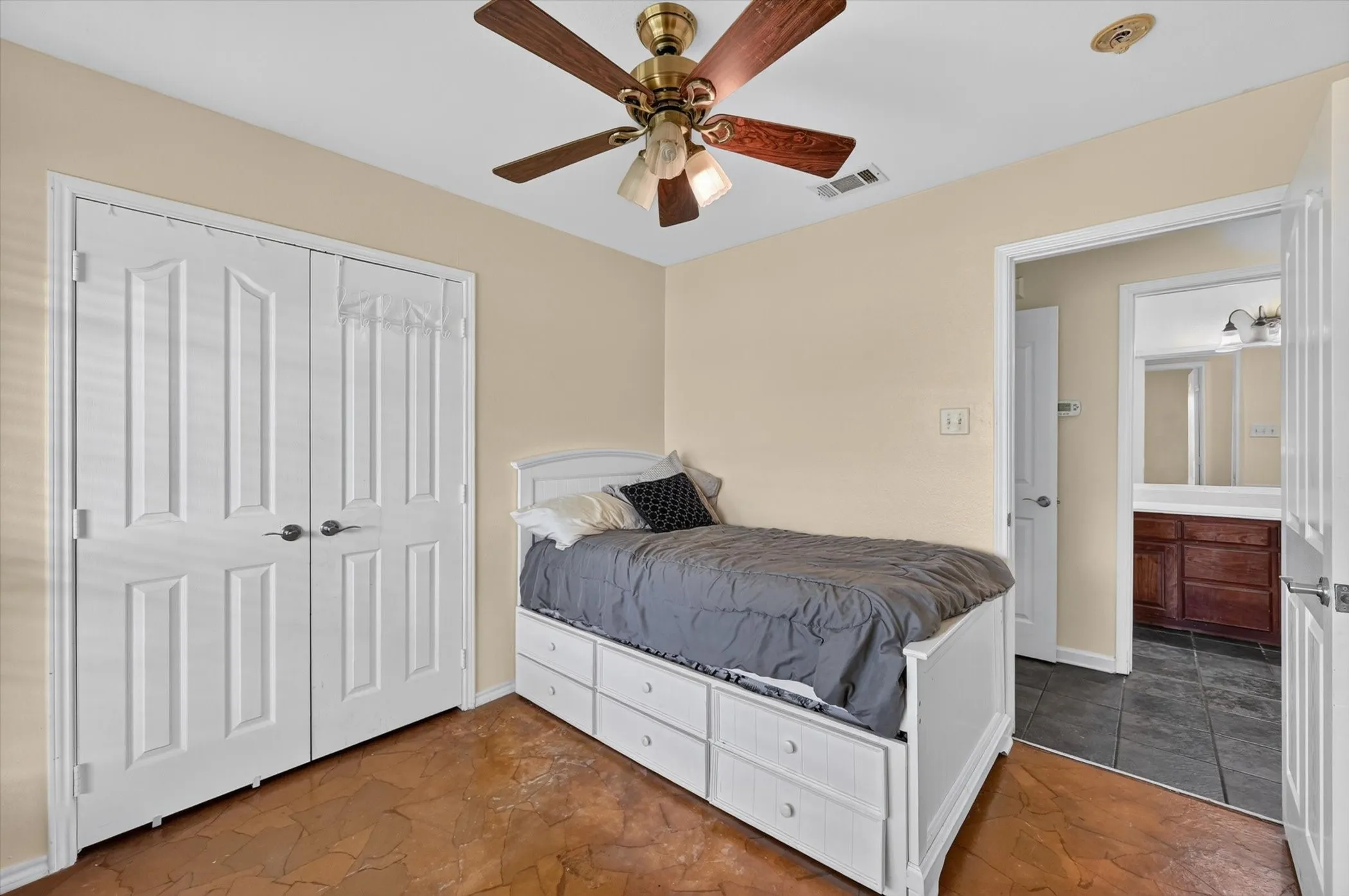 Guest Bedroom 1