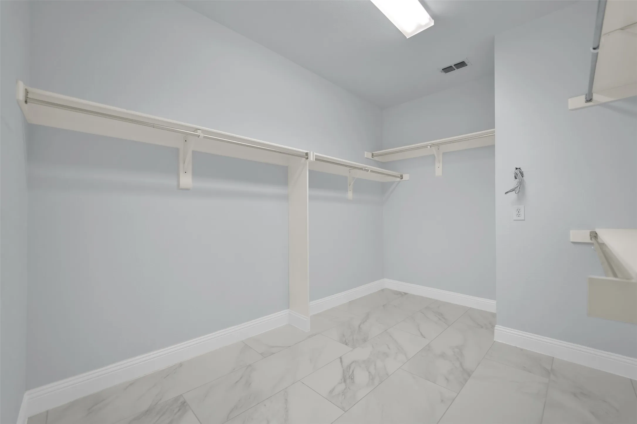 Walk in closet