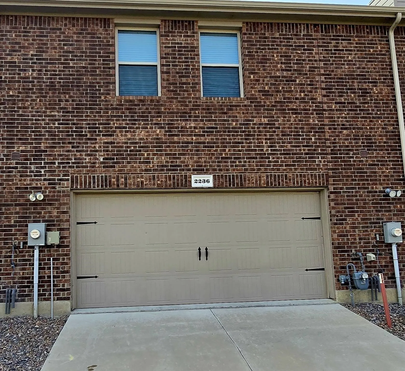 Townhouse For Rent in Dallas County , 2236 Lasso Court, Mesquite, Texas 75149, 3 Bedroom, 3 Bathroom, 2 Garage spaces, 1,760 Sqft, built in 2022, Price $2,600, mls#21338041, Real Estate Agent in Mesquite, Homes For Rent in Dallas county, Homes For Rent in Mesquite, Realtor in Mesquite Texas, Real Estate Brokerage Independent Realty Texas, Luminita Cordes Realtor
