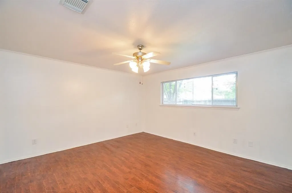 Single Family Residence For Rent in Harris County , 4802 Lost Oak Drive, Spring, Texas 77388, 4 Bedroom, 3 Bathroom, 2 Garage spaces, 1,759 Sqft, built in 1976, mls#21335017, Real Estate Agent in Spring, Homes For Rent in Harris county, Homes For Rent in Spring, Realtor in Spring Texas, Real Estate Brokerage Independent Realty Texas, Luminita Cordes Realtor