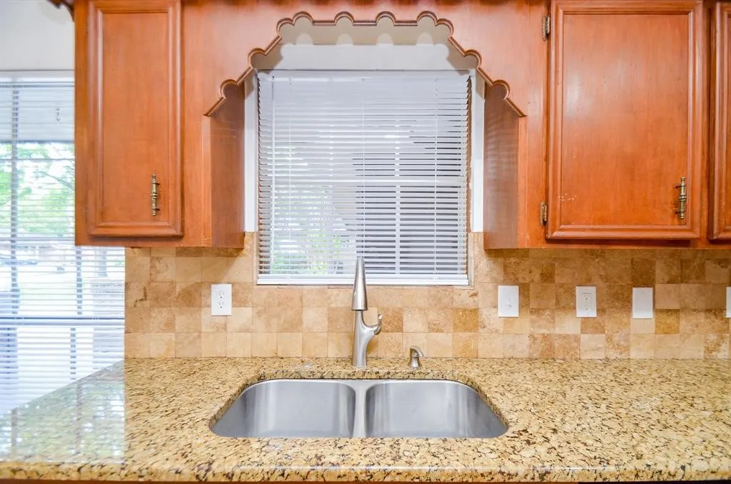 Single Family Residence For Rent in Harris County , 4802 Lost Oak Drive, Spring, Texas 77388, 4 Bedroom, 3 Bathroom, 2 Garage spaces, 1,759 Sqft, built in 1976, mls#21335017, Real Estate Agent in Spring, Homes For Rent in Harris county, Homes For Rent in Spring, Realtor in Spring Texas, Real Estate Brokerage Independent Realty Texas, Luminita Cordes Realtor