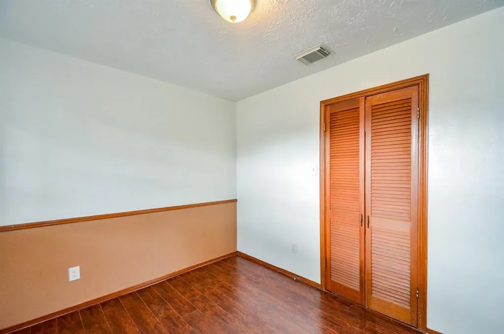 Single Family Residence For Rent in Harris County , 4802 Lost Oak Drive, Spring, Texas 77388, 4 Bedroom, 3 Bathroom, 2 Garage spaces, 1,759 Sqft, built in 1976, mls#21335017, Real Estate Agent in Spring, Homes For Rent in Harris county, Homes For Rent in Spring, Realtor in Spring Texas, Real Estate Brokerage Independent Realty Texas, Luminita Cordes Realtor