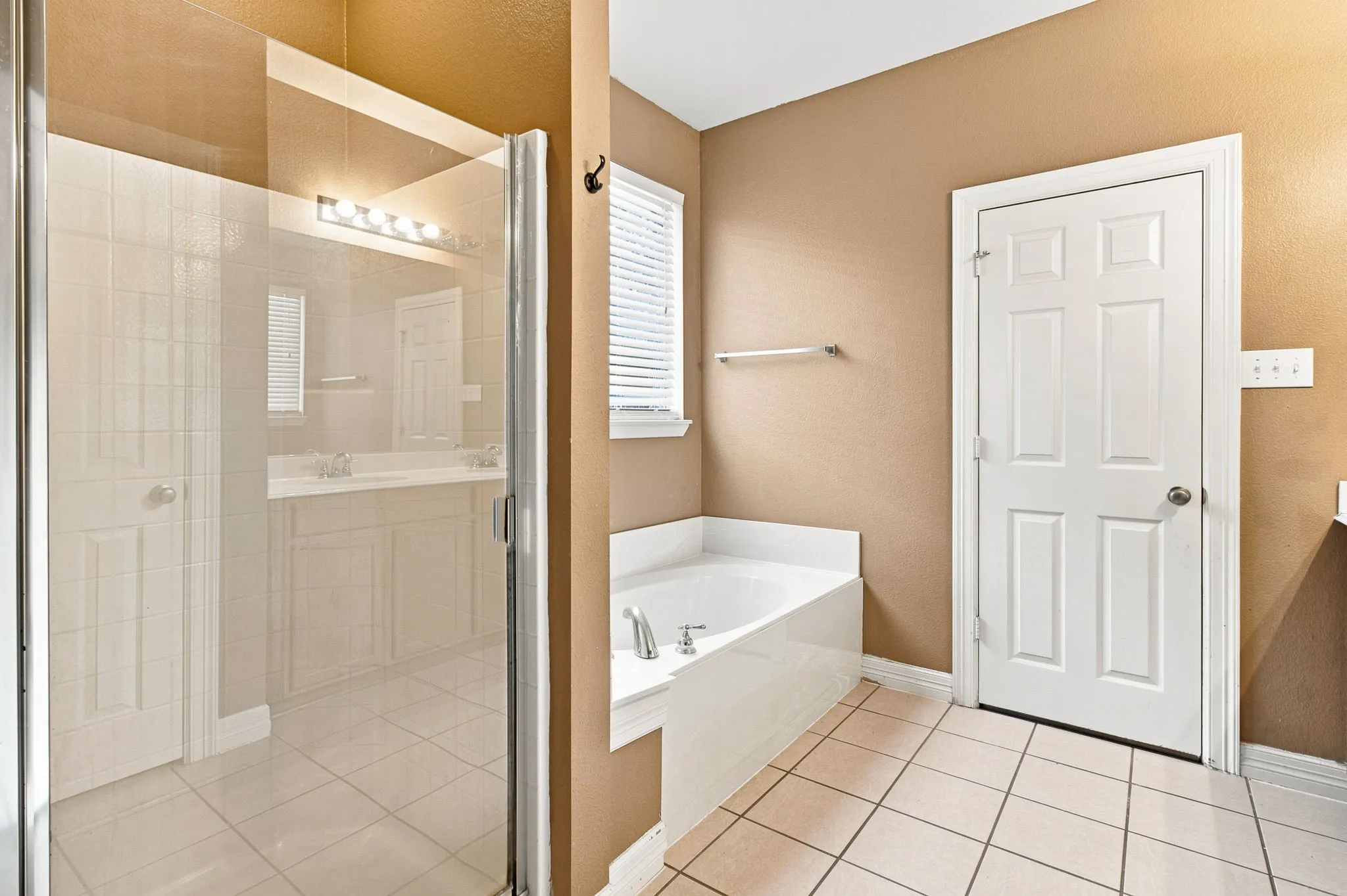 Single Family Residence For Rent in Collin County , 4608 Brighton Drive, Mc Kinney, Texas 75070, 4 Bedrooms, 3 Bathrooms, 2 Garage spaces, 2,698 Sqft, built in 2005, Price $2,600, mls#21338035, Real Estate Agent in Mc Kinney, Homes For Rent in Collin county, Homes For Rent in Mc Kinney, Realtor in Mc Kinney Texas, Real Estate Brokerage Independent Realty Texas, Luminita Cordes Realtor
