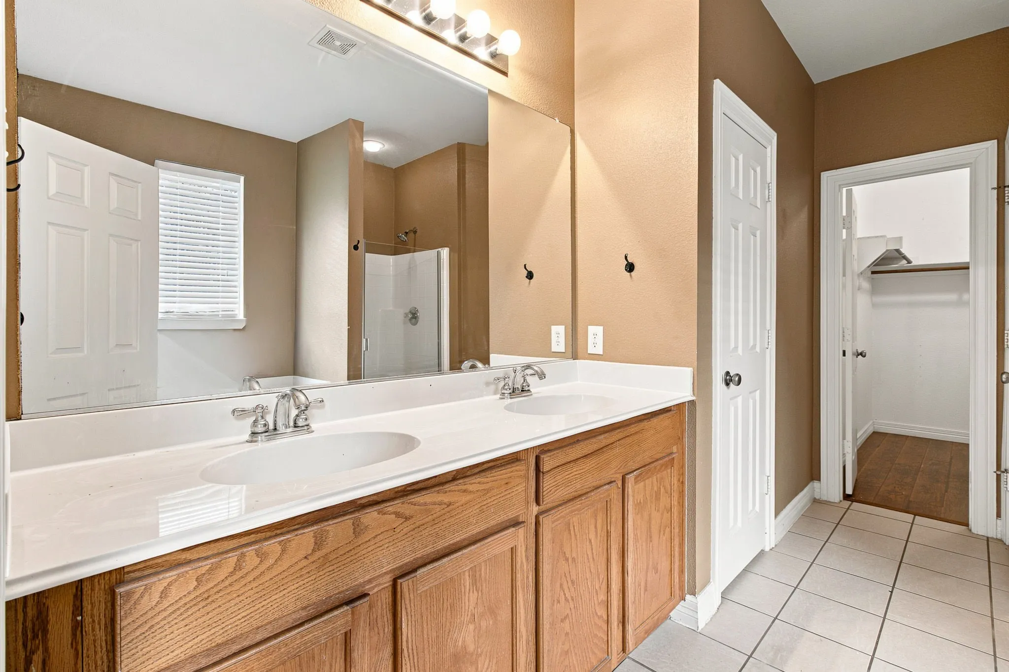 Single Family Residence For Rent in Collin County , 4608 Brighton Drive, Mc Kinney, Texas 75070, 4 Bedrooms, 3 Bathrooms, 2 Garage spaces, 2,698 Sqft, built in 2005, Price $2,600, mls#21338035, Real Estate Agent in Mc Kinney, Homes For Rent in Collin county, Homes For Rent in Mc Kinney, Realtor in Mc Kinney Texas, Real Estate Brokerage Independent Realty Texas, Luminita Cordes Realtor