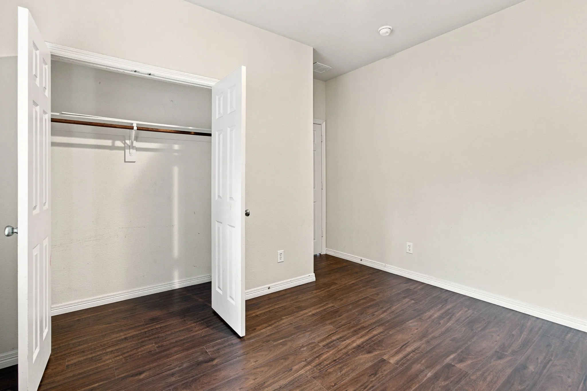 Single Family Residence For Rent in Collin County , 4608 Brighton Drive, Mc Kinney, Texas 75070, 4 Bedrooms, 3 Bathrooms, 2 Garage spaces, 2,698 Sqft, built in 2005, Price $2,600, mls#21338035, Real Estate Agent in Mc Kinney, Homes For Rent in Collin county, Homes For Rent in Mc Kinney, Realtor in Mc Kinney Texas, Real Estate Brokerage Independent Realty Texas, Luminita Cordes Realtor