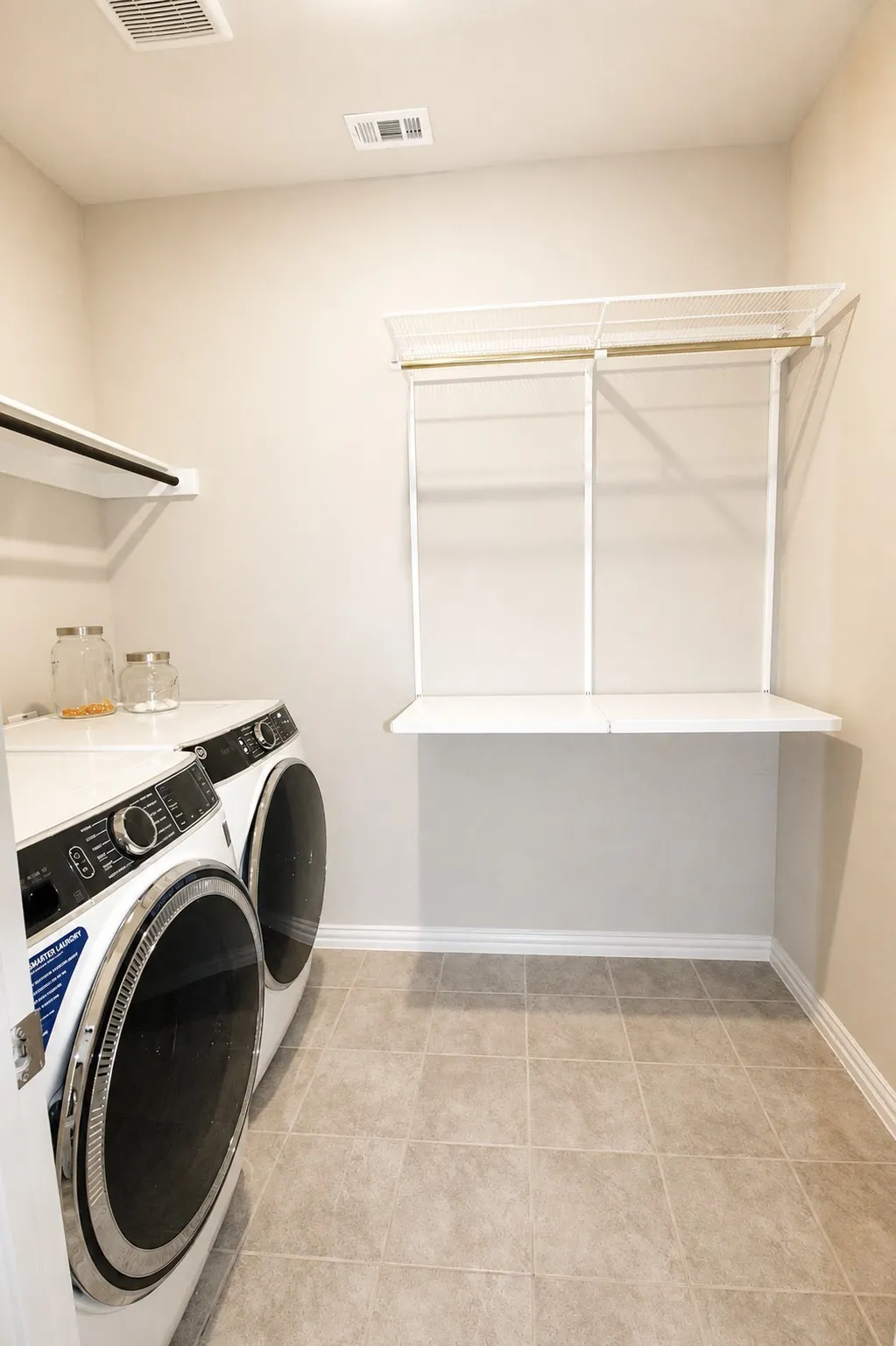 Single Family Residence For Rent in Tarrant County , 10413 Potawatomi Lane, Fort Worth, Texas 76179, 4 Bedroom, 3 Bathroom, 2 Garage spaces, 2,651 Sqft, built in 2024, mls#21337681, Real Estate Agent in Fort Worth, Homes For Rent in Tarrant county, Homes For Rent in Fort Worth, Realtor in Fort Worth Texas, Real Estate Brokerage Independent Realty Texas, Luminita Cordes Realtor