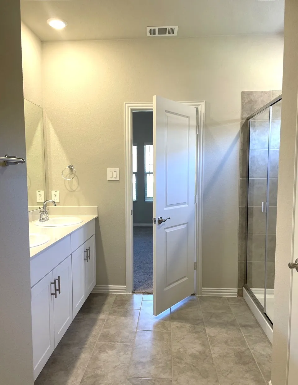 Primary Full Bathroom