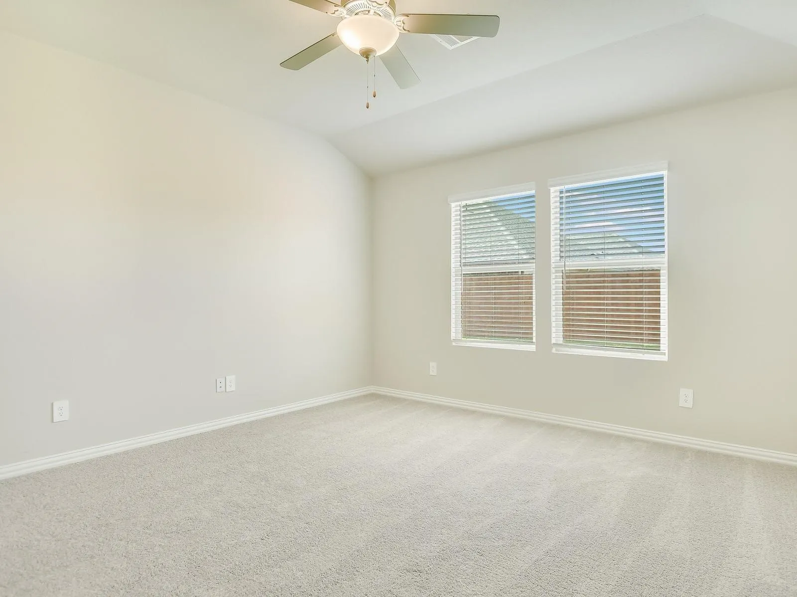 Single Family Residence For Rent in Tarrant County , 2305 Bellatrix Drive, Haslet, Texas 76052, 4 Bedroom, 3 Bathroom, 2 Garage spaces, 2,059 Sqft, built in 2023, mls#21338069, Real Estate Agent in Haslet, Homes For Rent in Tarrant county, Homes For Rent in Haslet, Realtor in Haslet Texas, Real Estate Brokerage Independent Realty Texas, Luminita Cordes Realtor