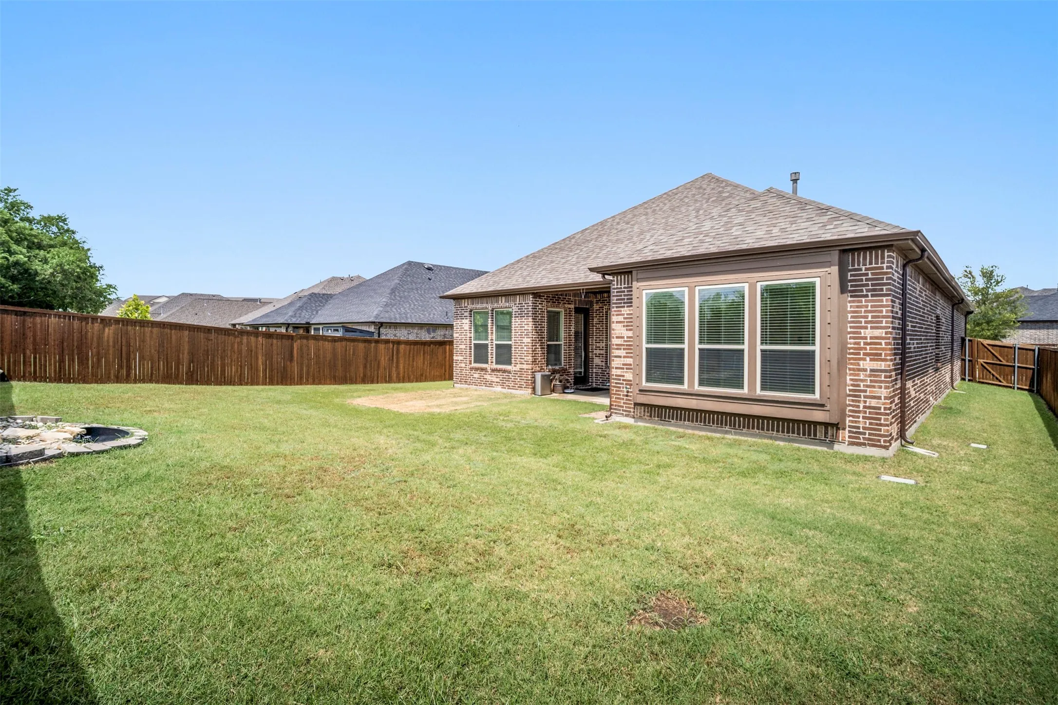 Single Family Residence For Sale in Collin County , 2526 Thayne Drive, Anna, Texas 75409, 3 Bedroom, 2 Bathroom, 2 Garage spaces, 2,114 Sqft, built in 2017, mls#21337952, Real Estate Agent in Anna, Homes For Sale in Collin county, Homes For Sale in Anna, Realtor in Anna Texas, Real Estate Brokerage Independent Realty Texas, Luminita Cordes Realtor