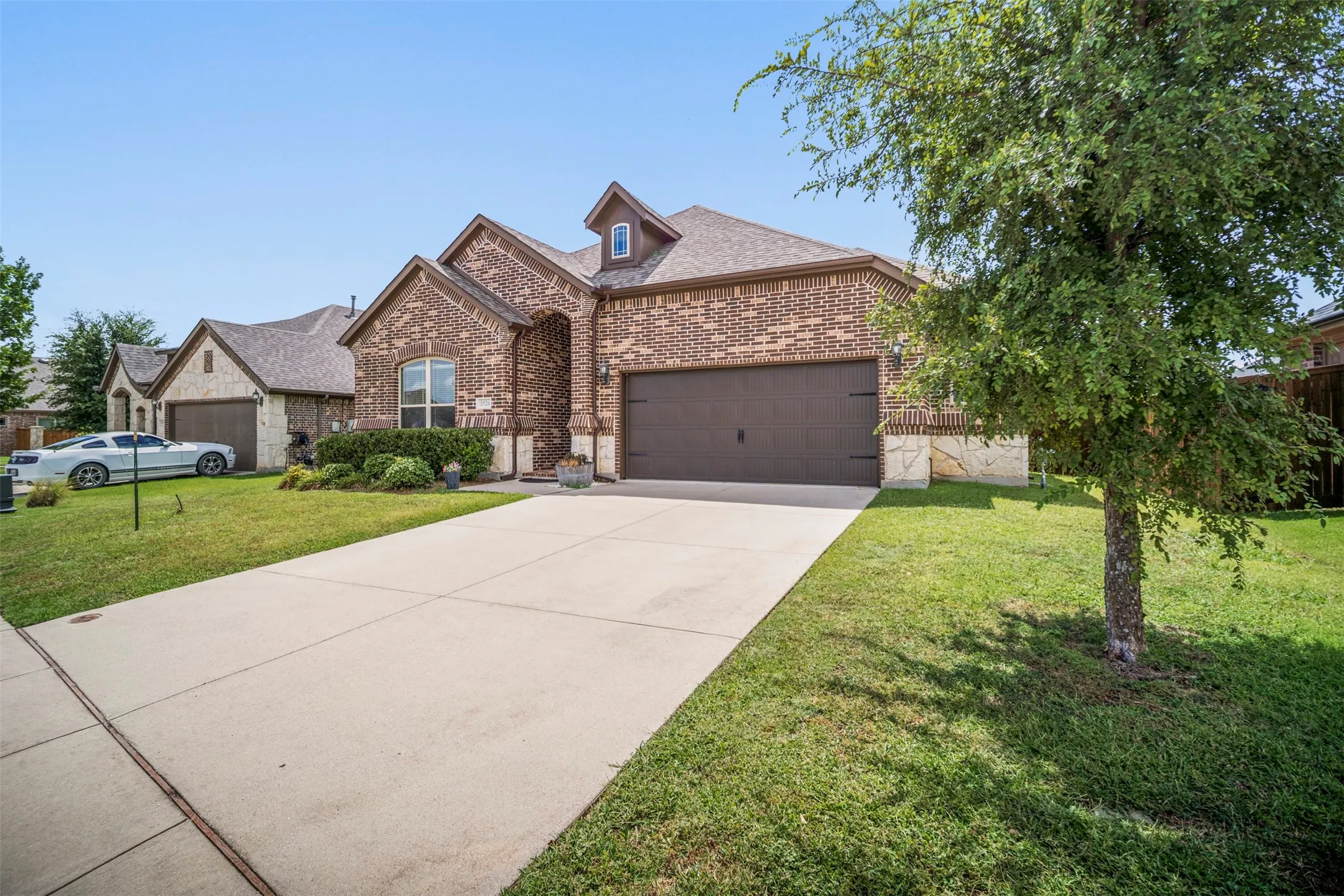 Single Family Residence For Sale in Collin County , 2526 Thayne Drive, Anna, Texas 75409, 3 Bedroom, 2 Bathroom, 2 Garage spaces, 2,114 Sqft, built in 2017, mls#21337952, Real Estate Agent in Anna, Homes For Sale in Collin county, Homes For Sale in Anna, Realtor in Anna Texas, Real Estate Brokerage Independent Realty Texas, Luminita Cordes Realtor