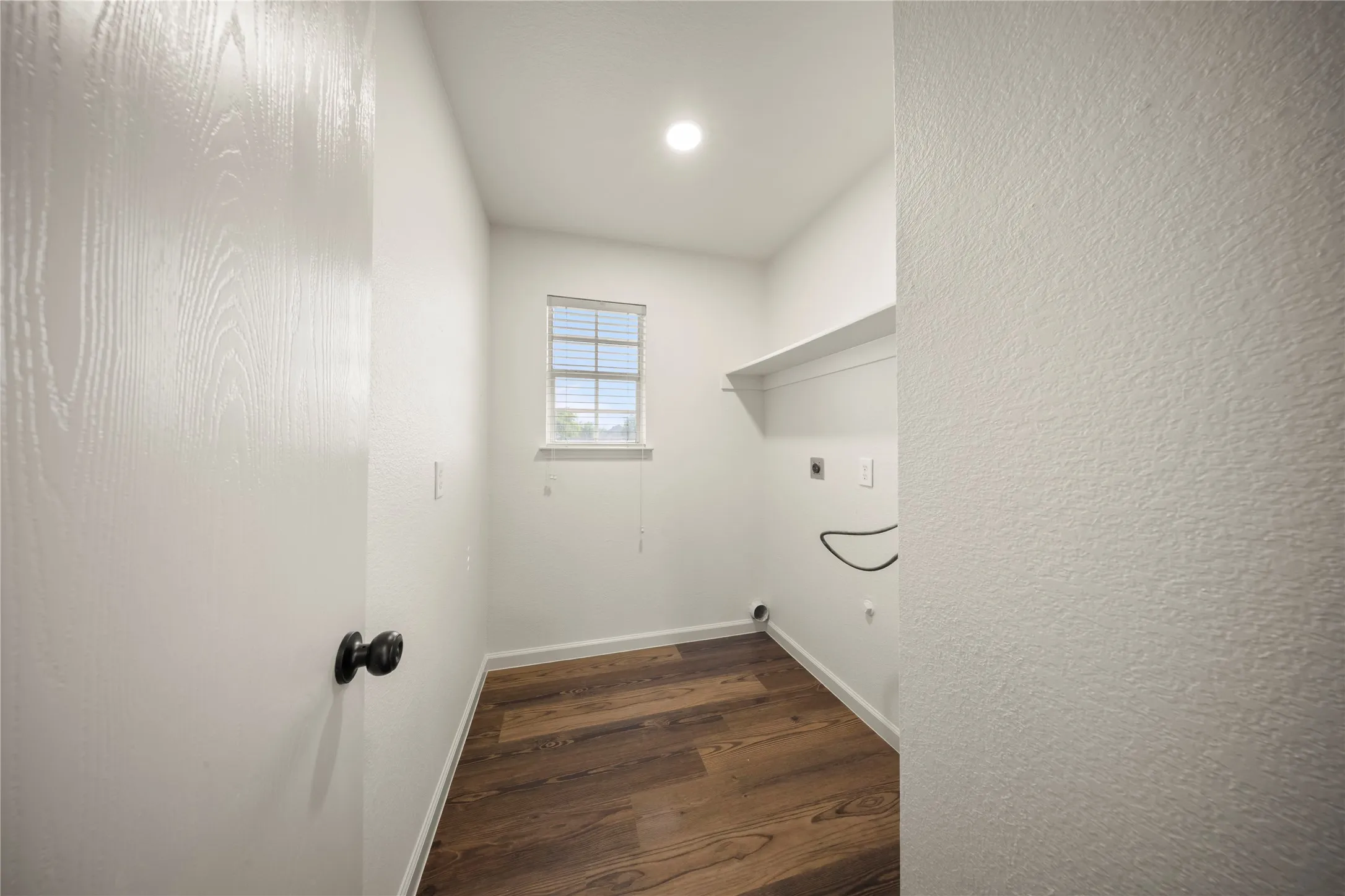 Single Family Residence For Sale in Rockwall County , 105 Dustin Drive, Fate, Texas 75189, 3 Bedroom, 2 Bathroom, 2 Garage spaces, 1,486 Sqft, built in 2001, mls#21337071, Real Estate Agent in Fate, Homes For Sale in Rockwall county, Homes For Sale in Fate, Realtor in Fate Texas, Real Estate Brokerage Independent Realty Texas, Luminita Cordes Realtor