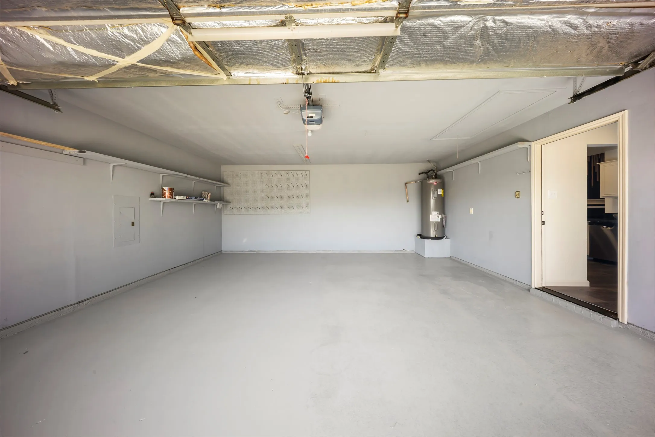Single Family Residence For Sale in Rockwall County , 105 Dustin Drive, Fate, Texas 75189, 3 Bedroom, 2 Bathroom, 2 Garage spaces, 1,486 Sqft, built in 2001, mls#21337071, Real Estate Agent in Fate, Homes For Sale in Rockwall county, Homes For Sale in Fate, Realtor in Fate Texas, Real Estate Brokerage Independent Realty Texas, Luminita Cordes Realtor