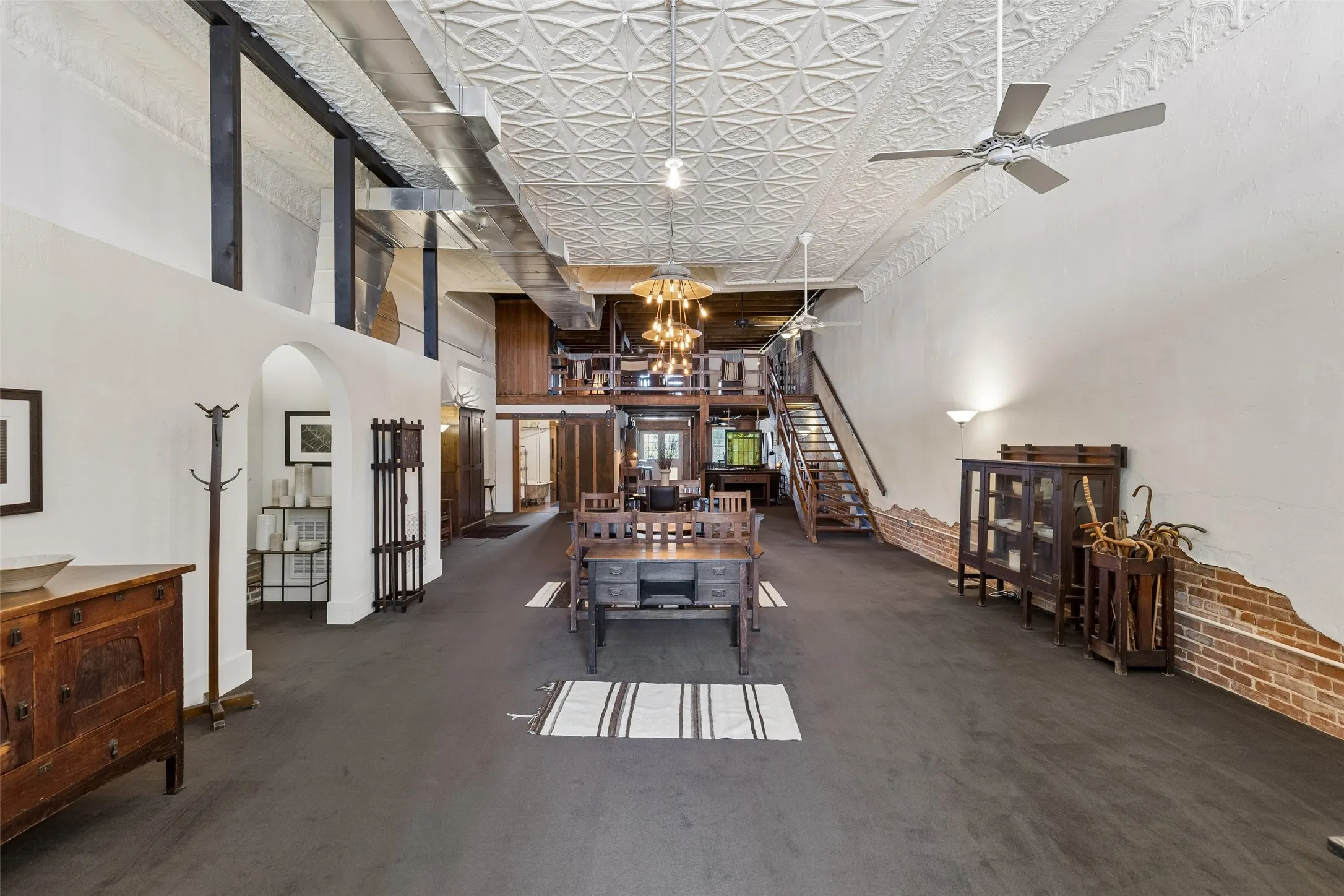 Single Family Residence For Sale in Grayson County , 118 W Grand Street 0, Whitewright, Texas 75491, 1 Bedroom, 2 Bathrooms, Garage spaces, 3,550 Sqft, built in 1908, Price $599,000, mls#21338070, Real Estate Agent in Whitewright, Homes For Sale in Grayson county, Homes For Sale in Whitewright, Realtor in Whitewright Texas, Real Estate Brokerage Independent Realty Texas, Luminita Cordes Realtor